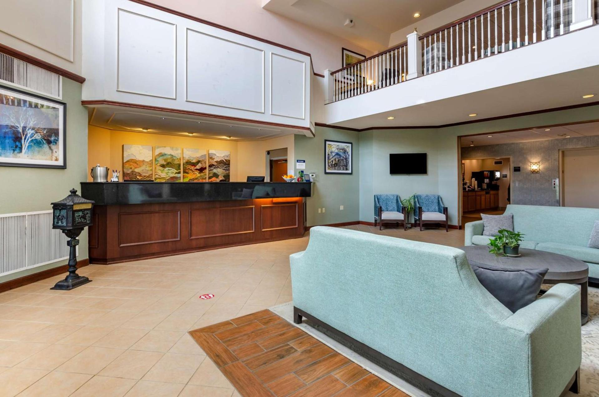 Best Western Plus Inn at Hunt Ridge photo 2