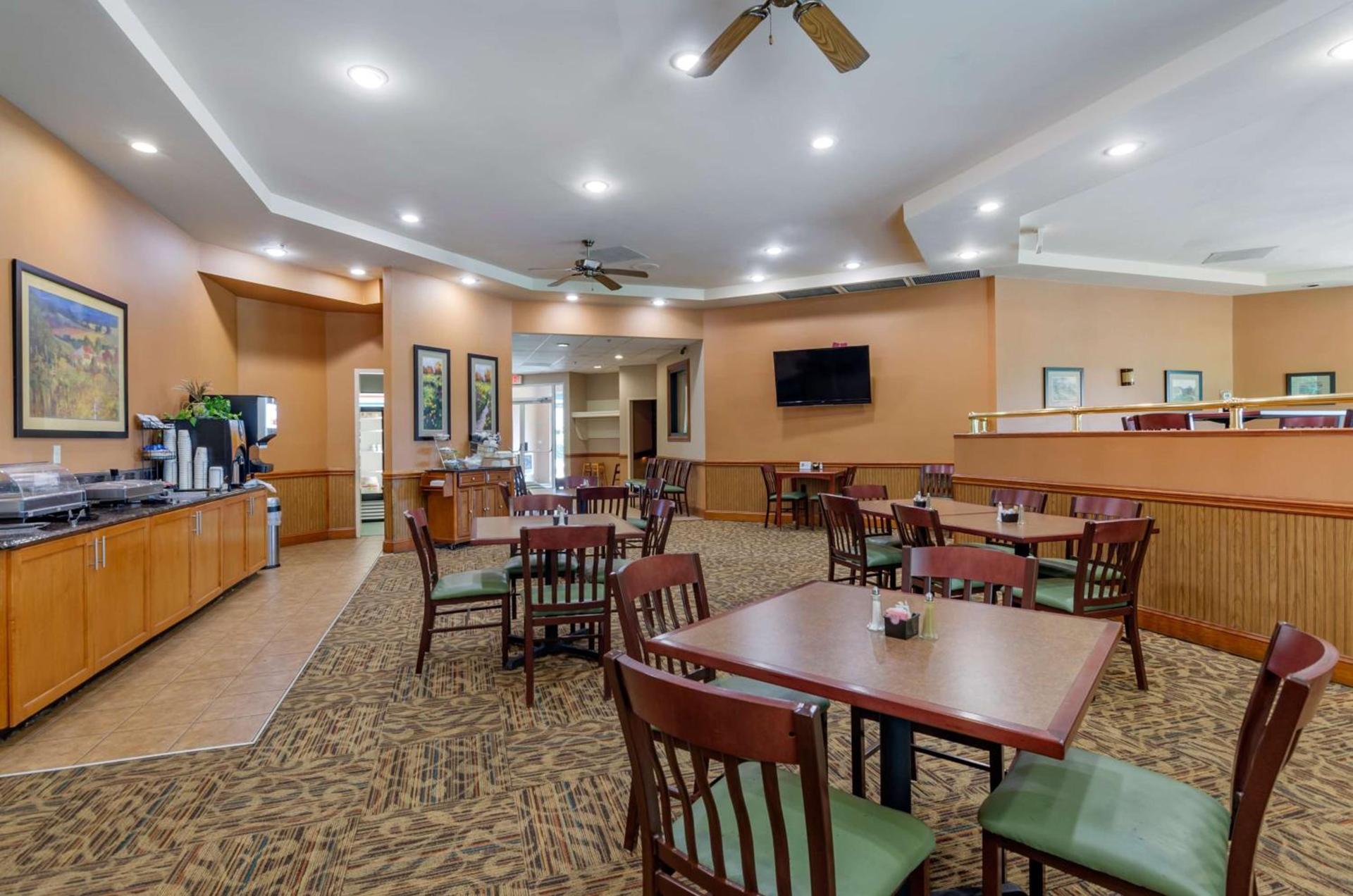 Best Western Plus Inn at Hunt Ridge photo 6