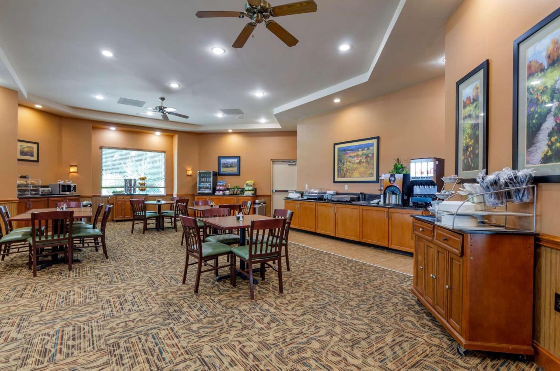 Best Western Plus Inn at Hunt Ridge photo 7