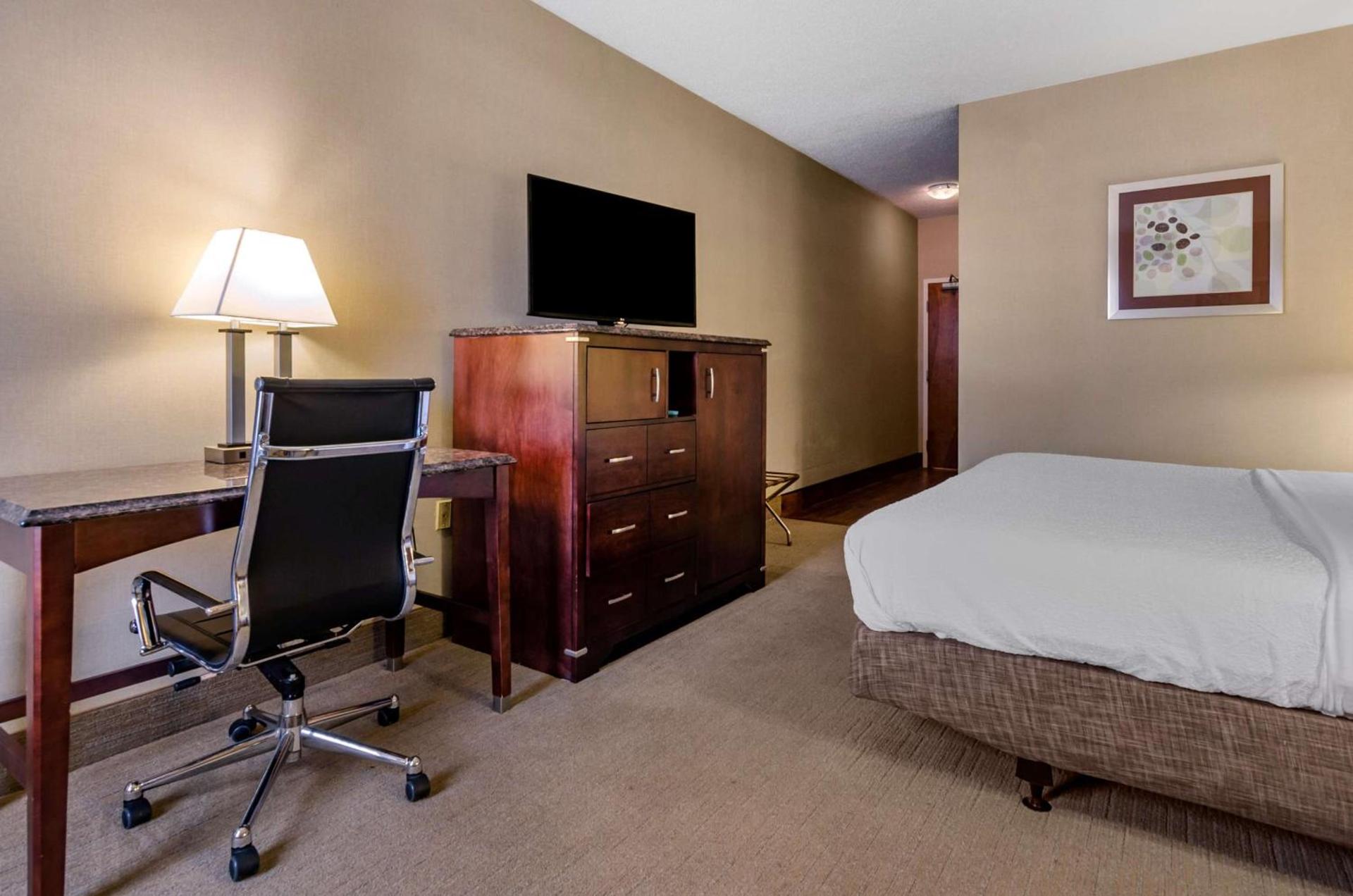 Best Western Plus Inn at Hunt Ridge photo 16