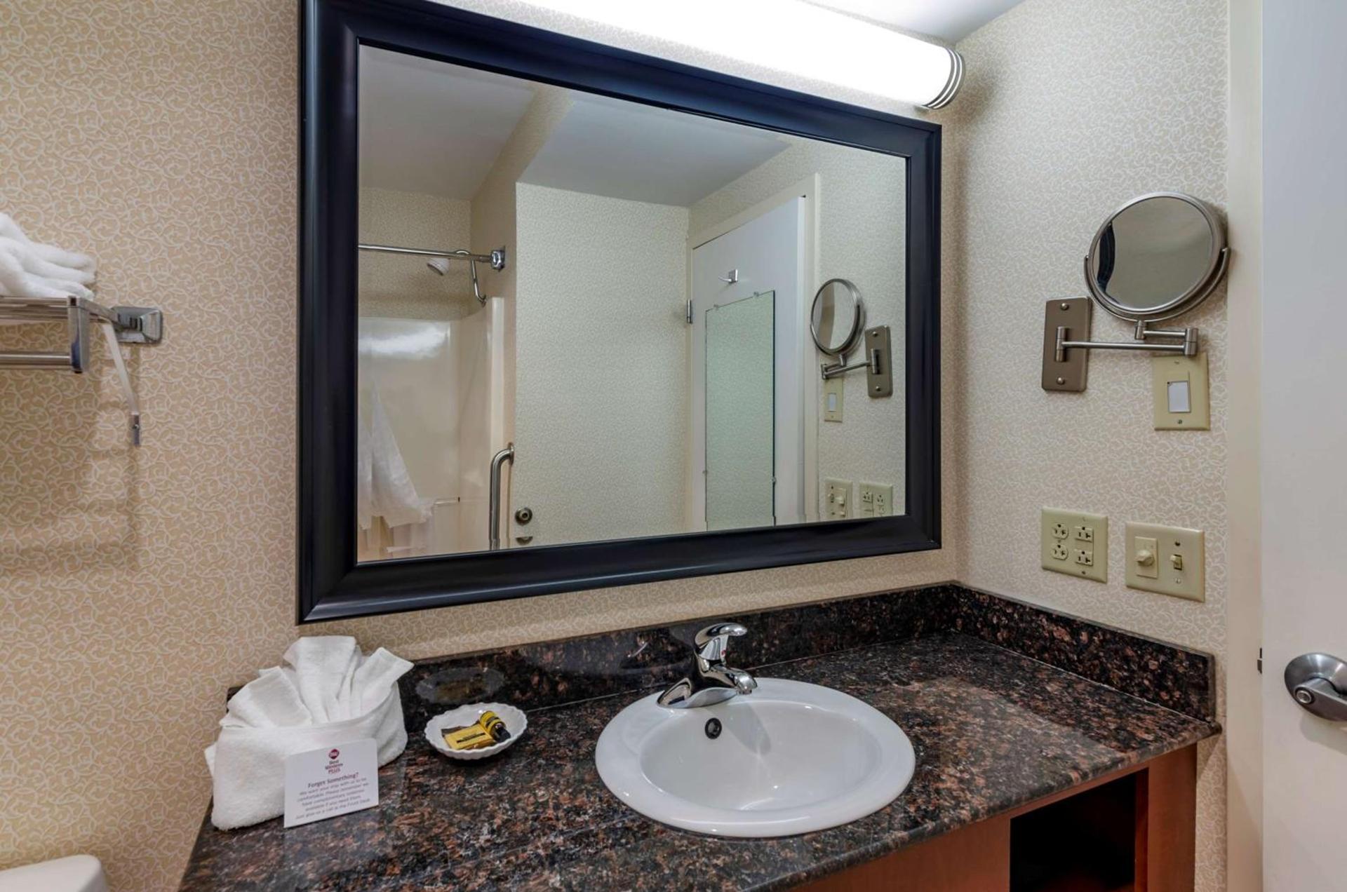 Best Western Plus Inn at Hunt Ridge photo 24