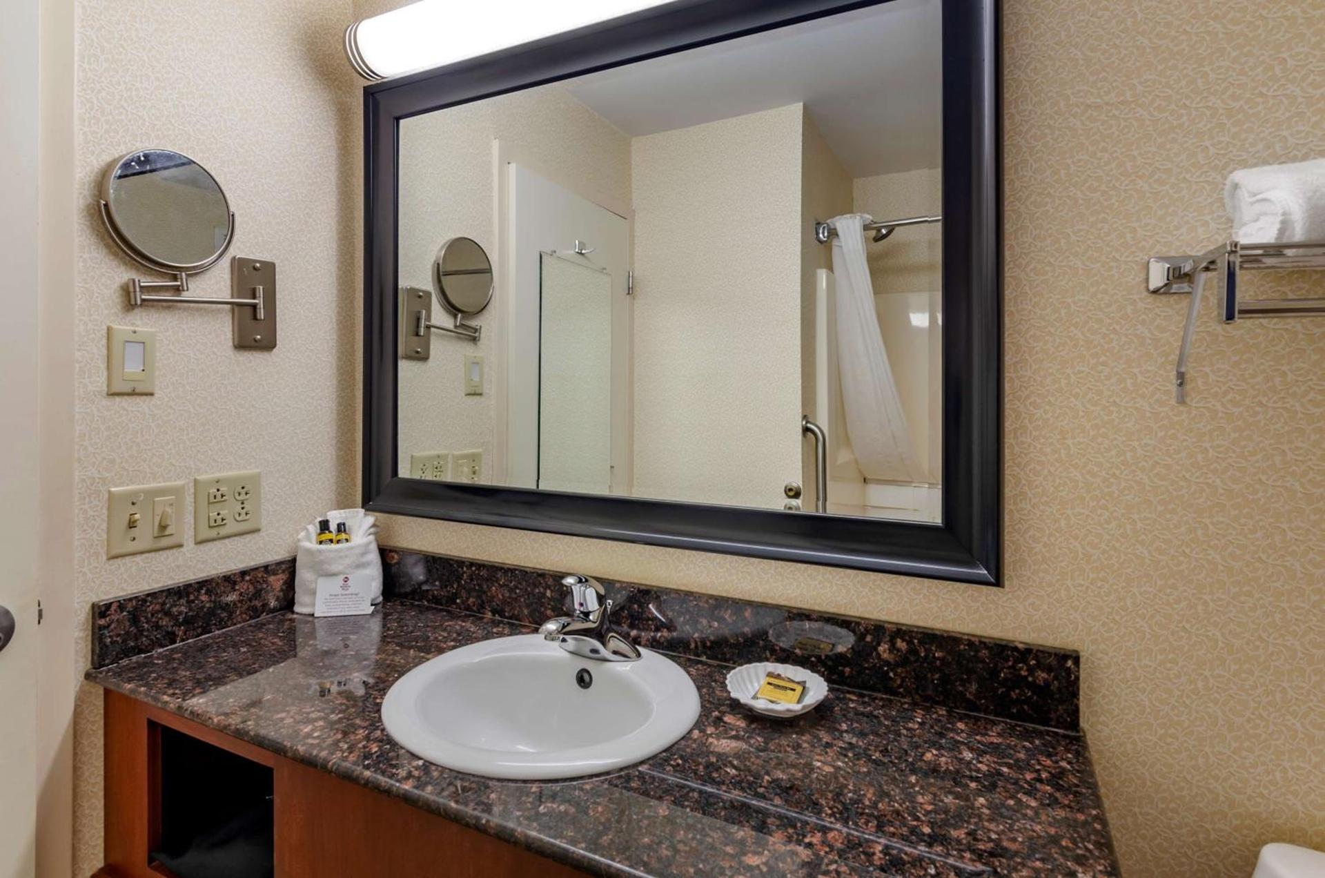 Best Western Plus Inn at Hunt Ridge photo 27