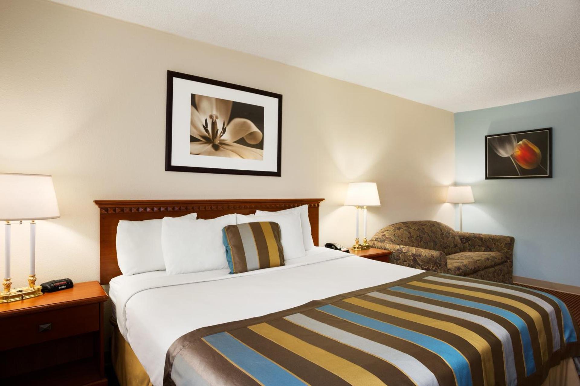 Days Inn by Wyndham Middletown photo 16