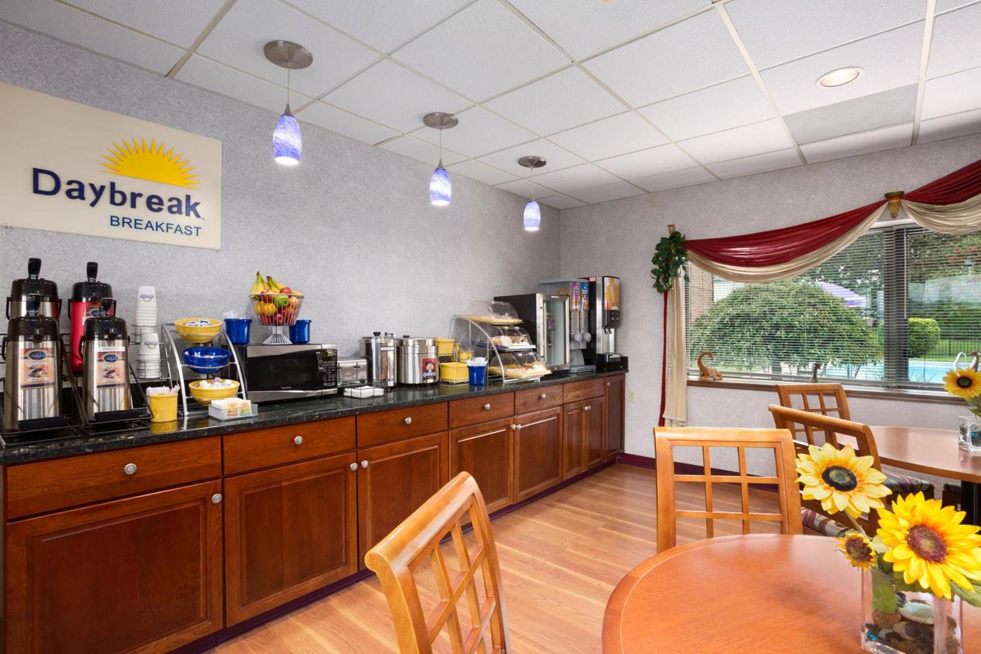 Days Inn by Wyndham Middletown photo 18