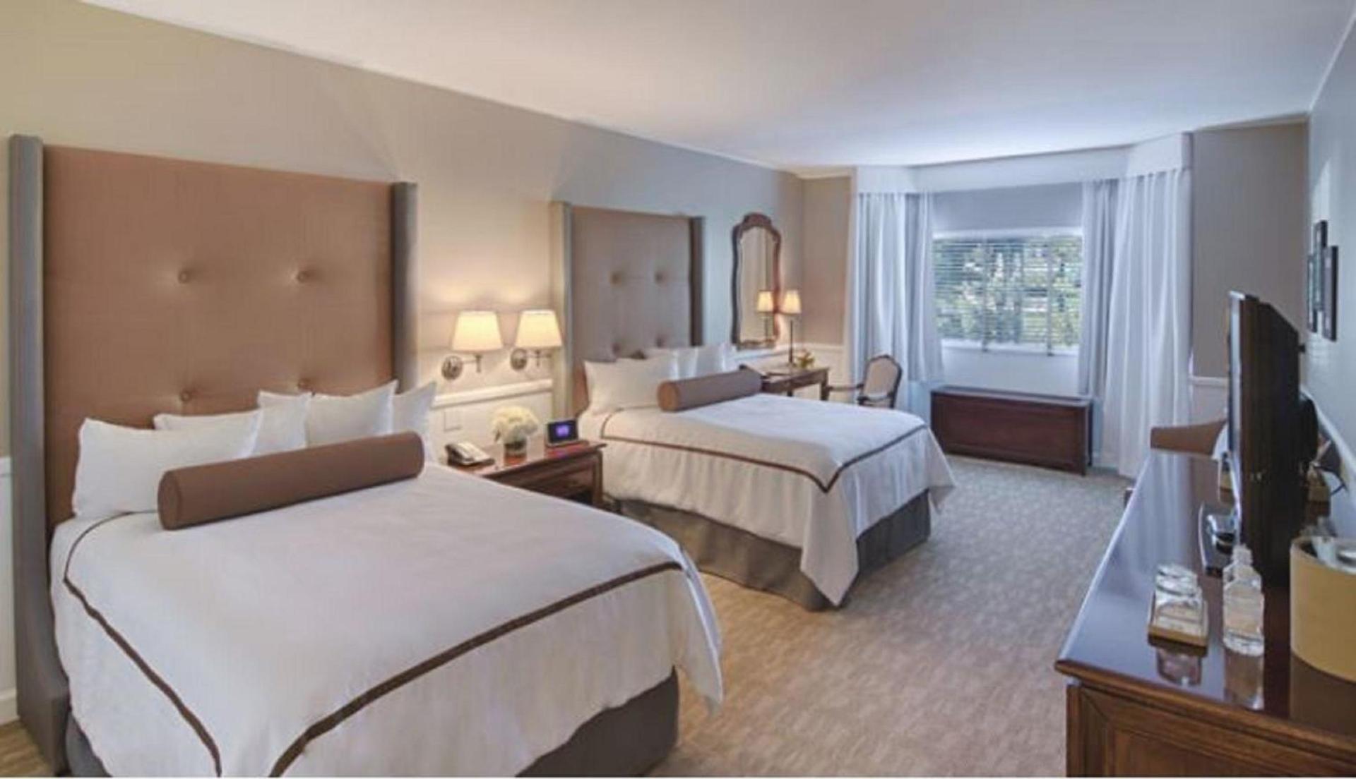 Garden City Hotel photo 40