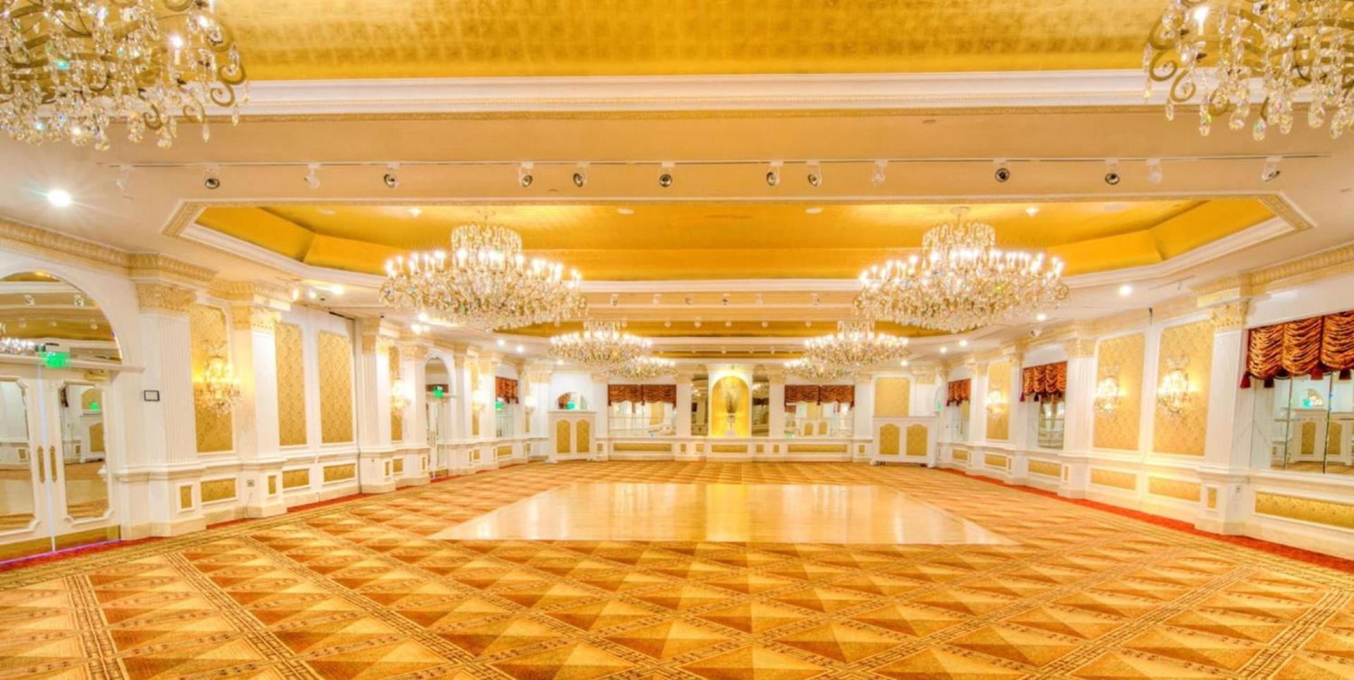 Garden City Hotel photo 44