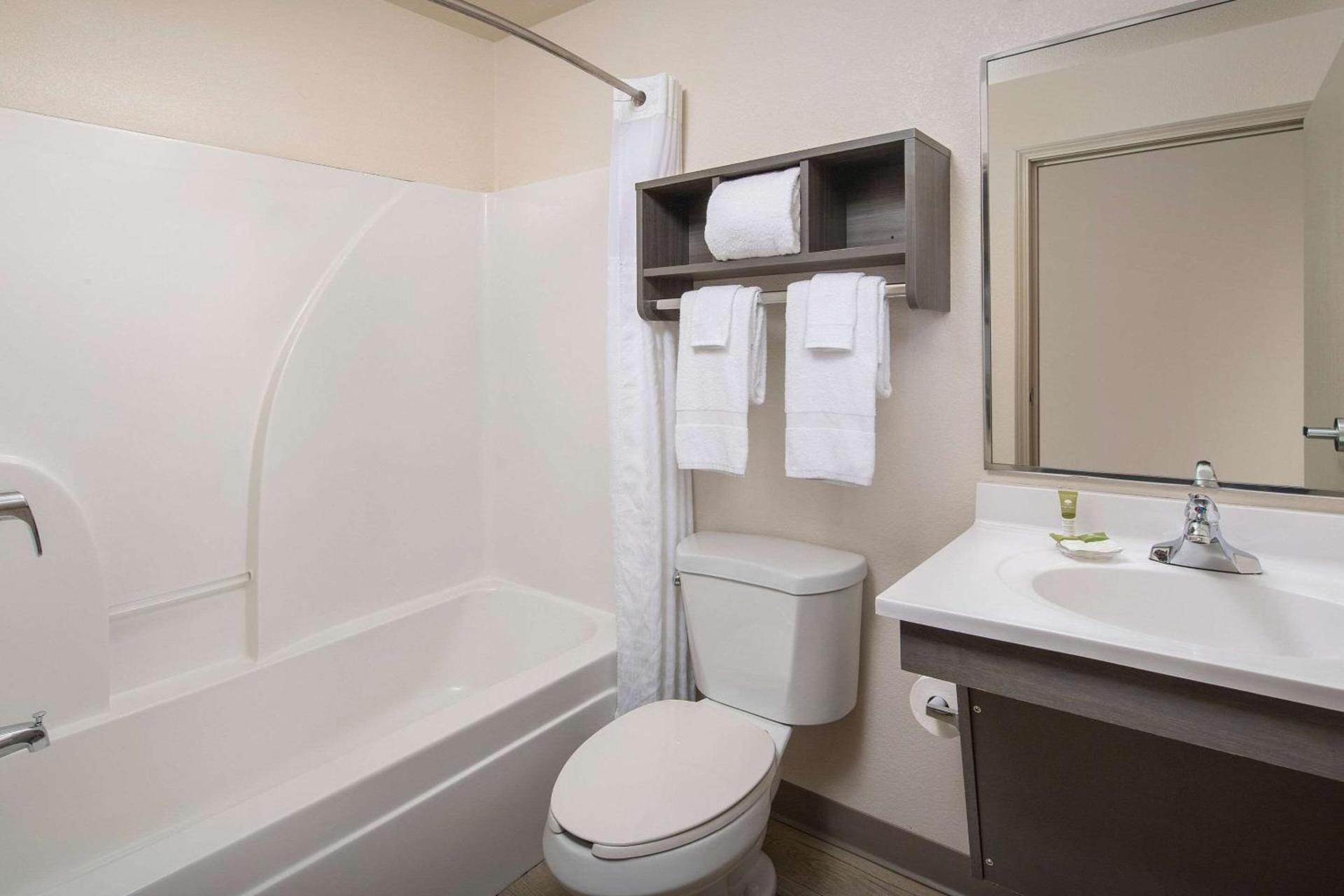 WoodSpring Suites Broken Arrow photo 14