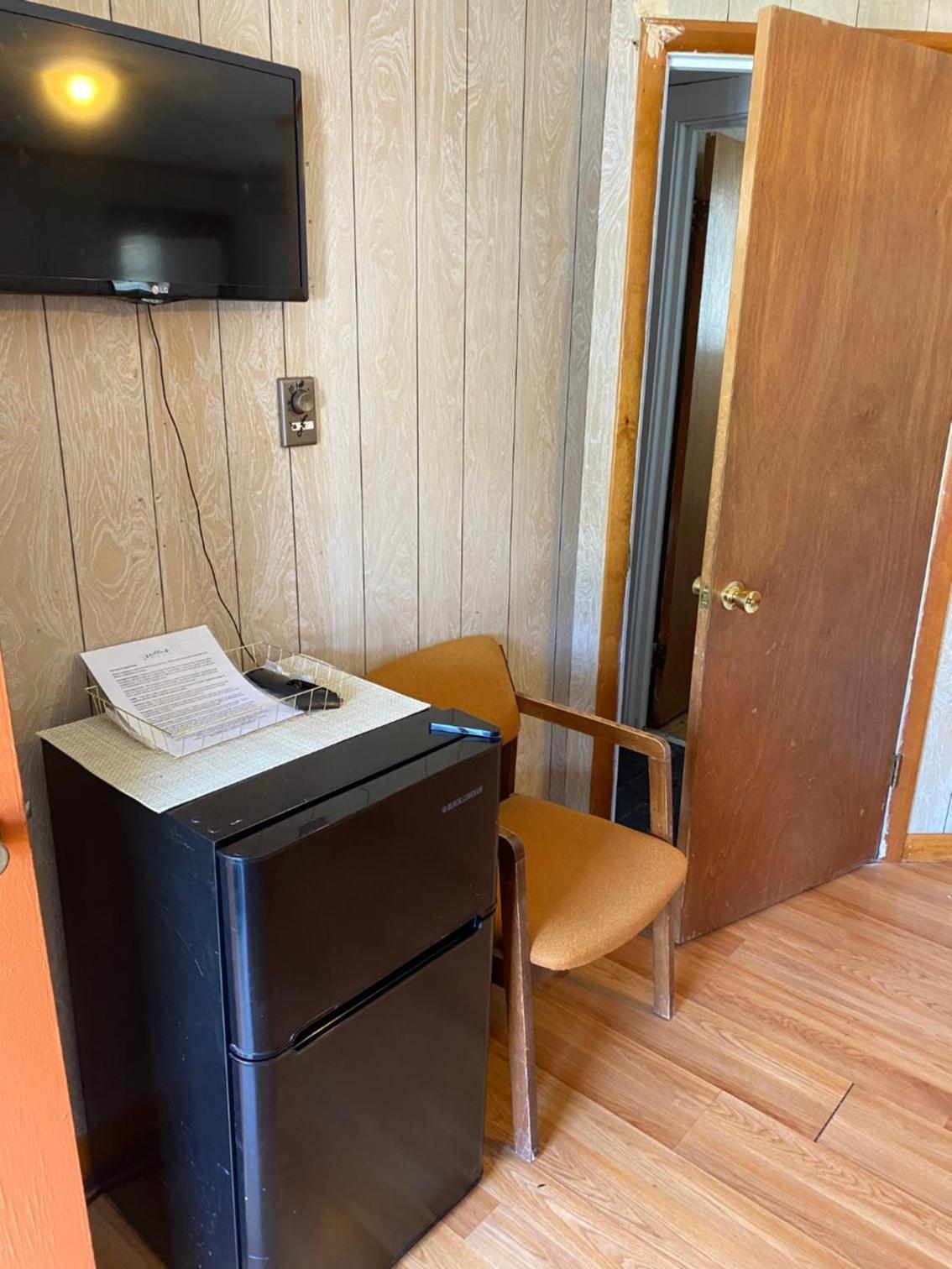 Hillside Motel photo 7