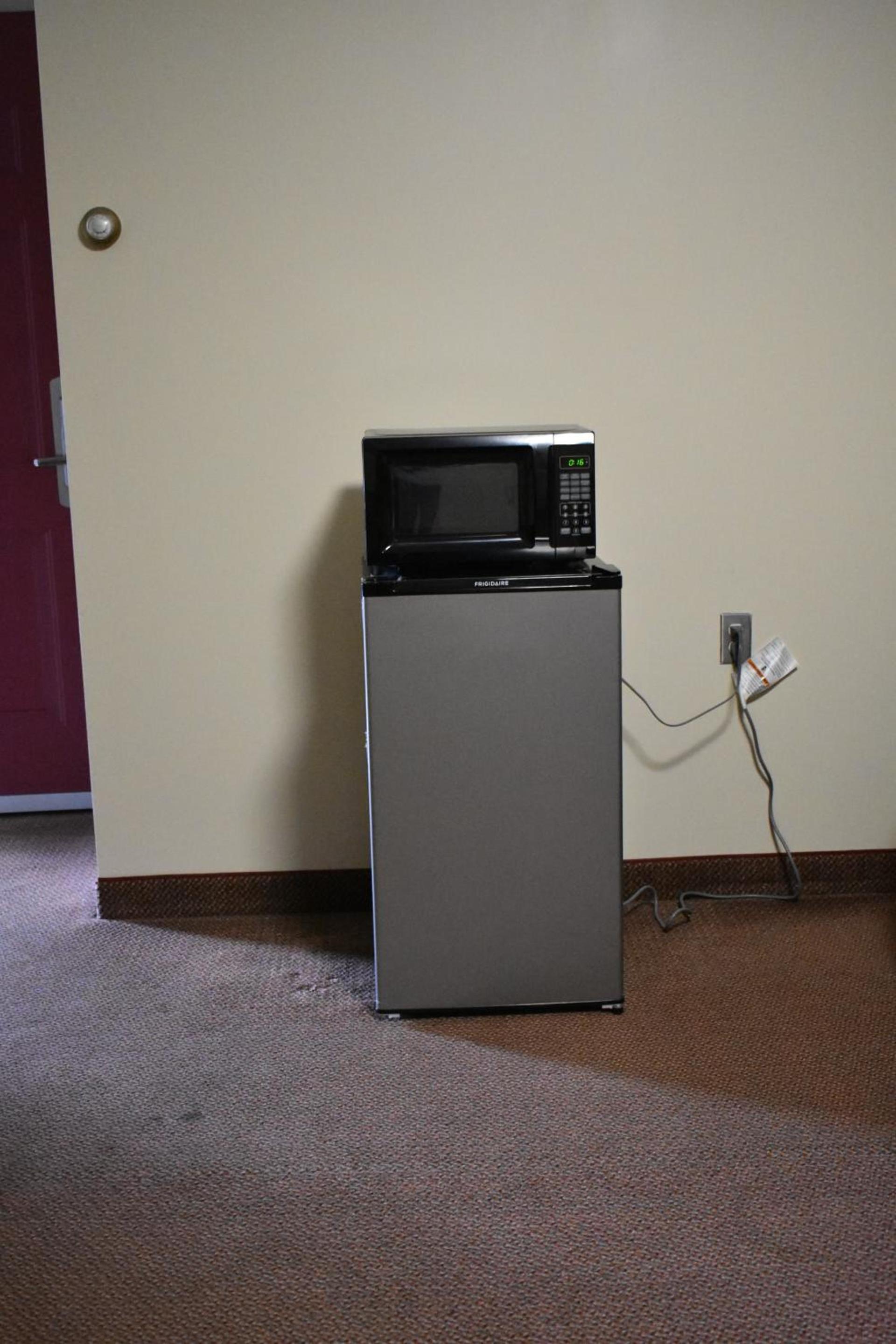 South Hills Motel photo 29