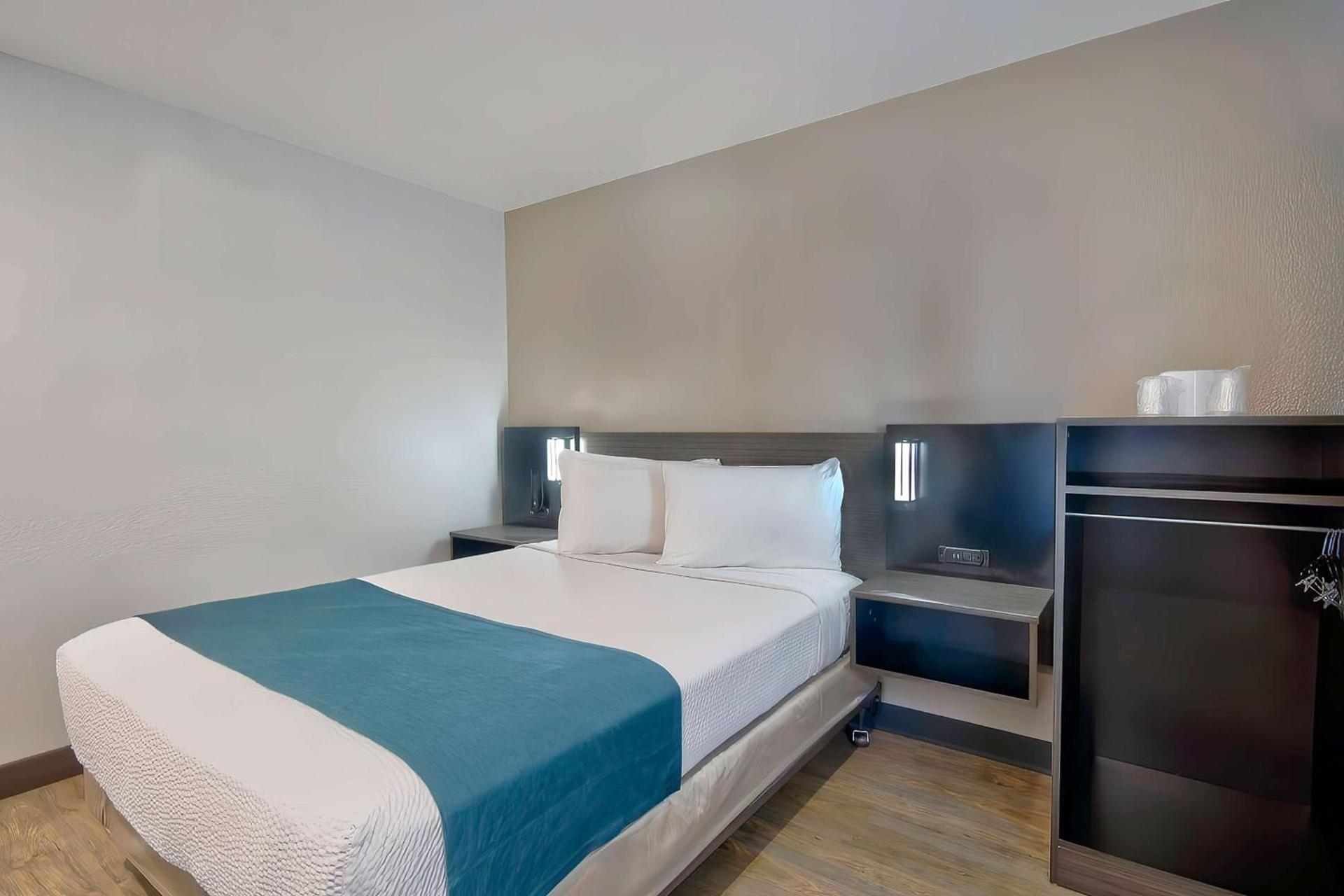 Motel 6-Palmdale, CA photo 10