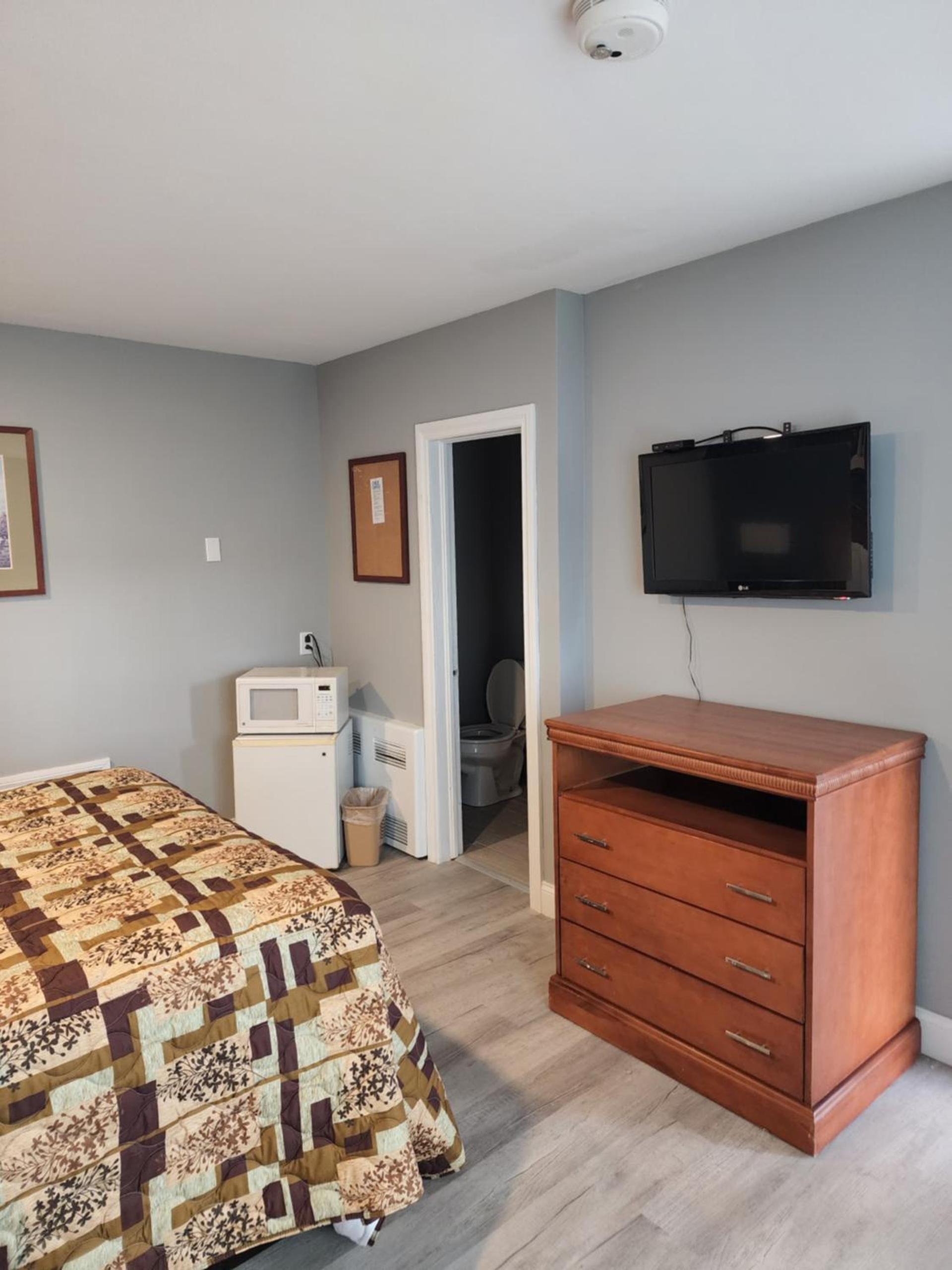 Budget Inn Horseheads photo 30