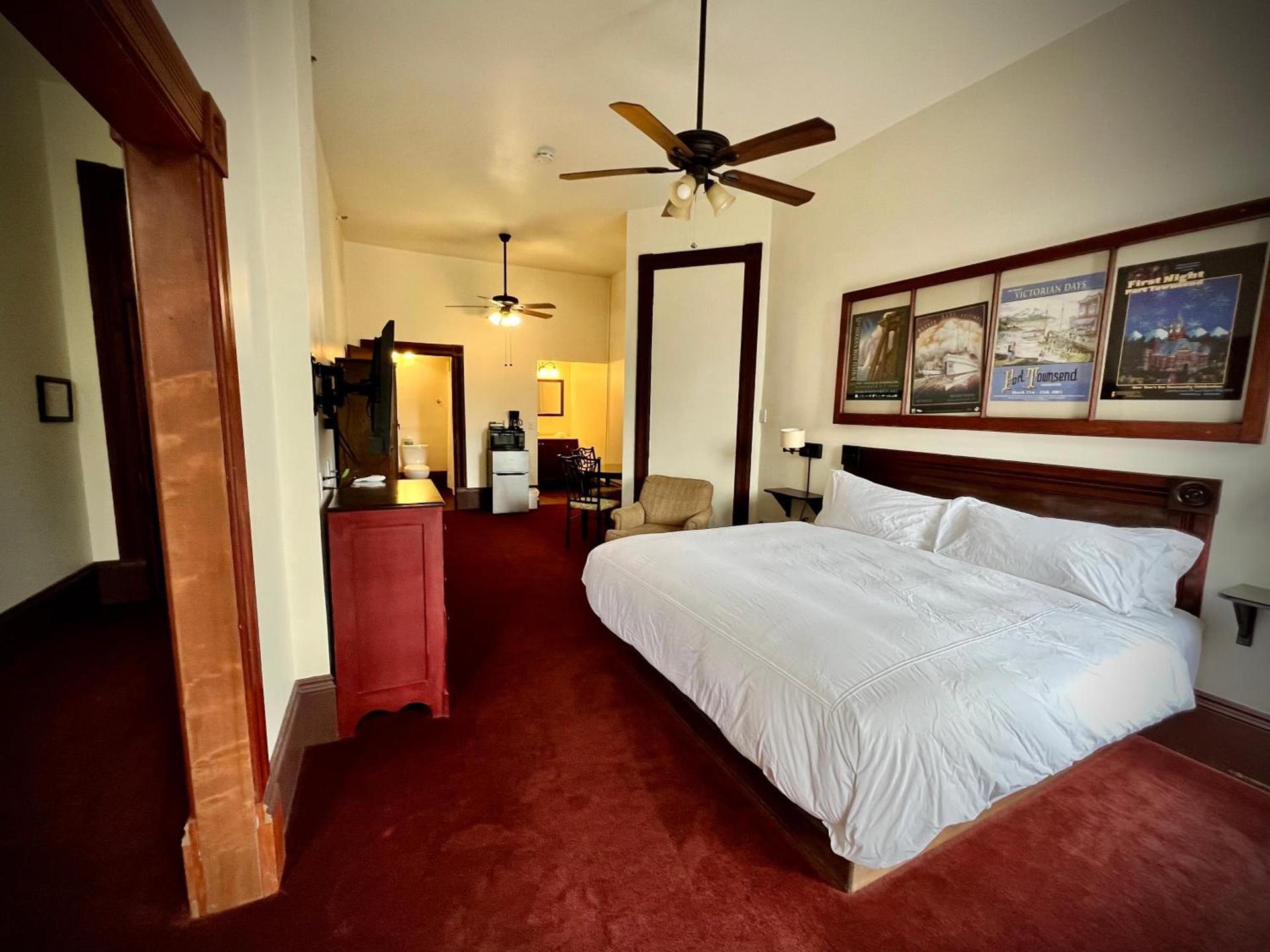 The Monarch Hotel photo 46