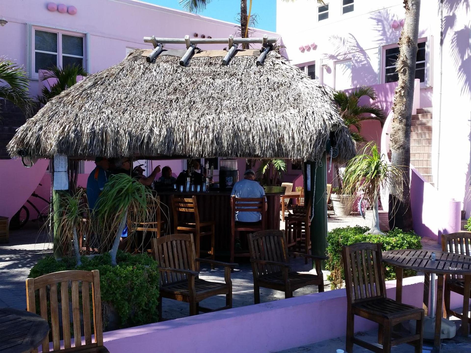 Hollywood Broadwalk Oceanside Hotel photo 3