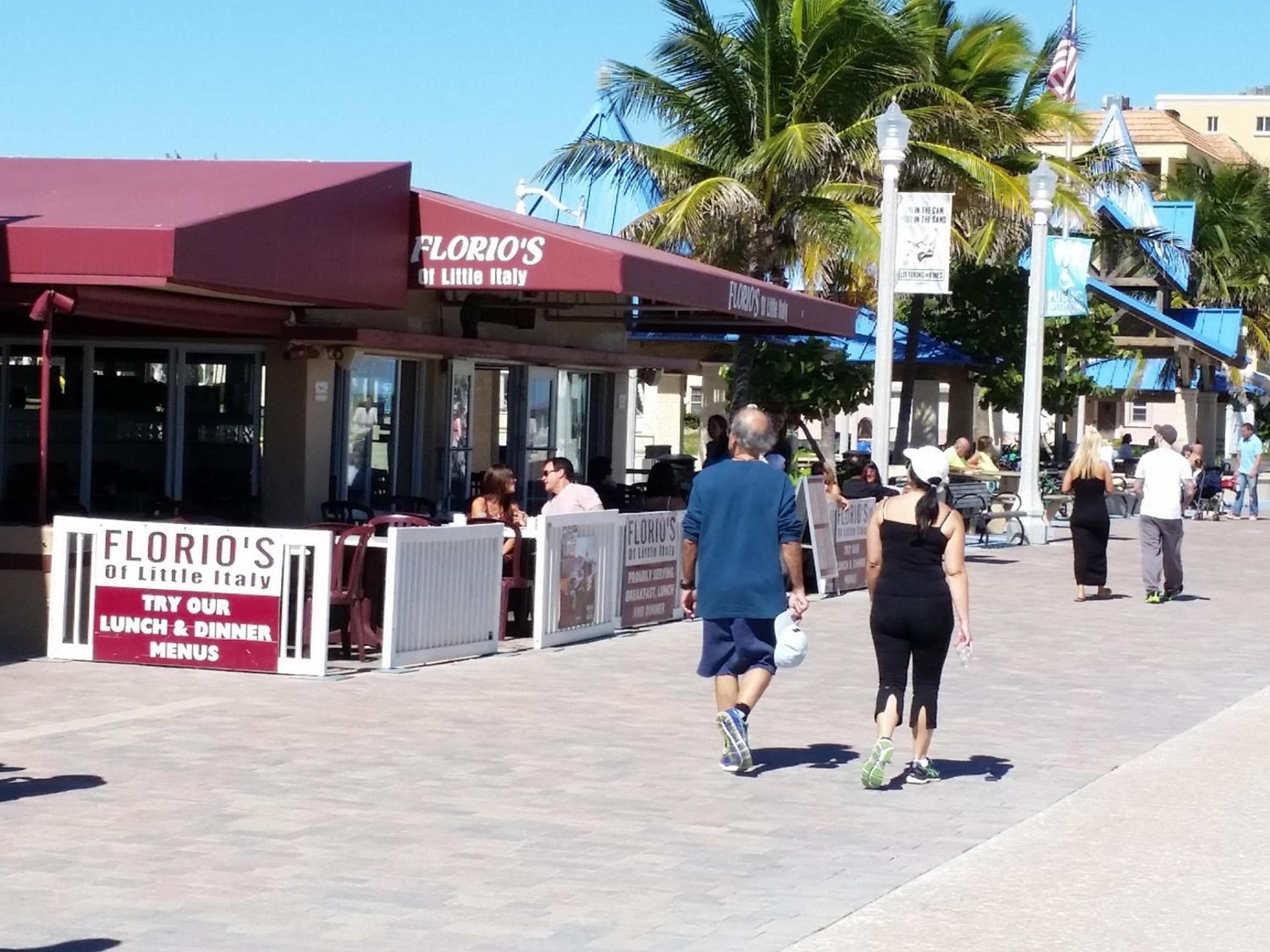 Hollywood Broadwalk Oceanside Hotel photo 23