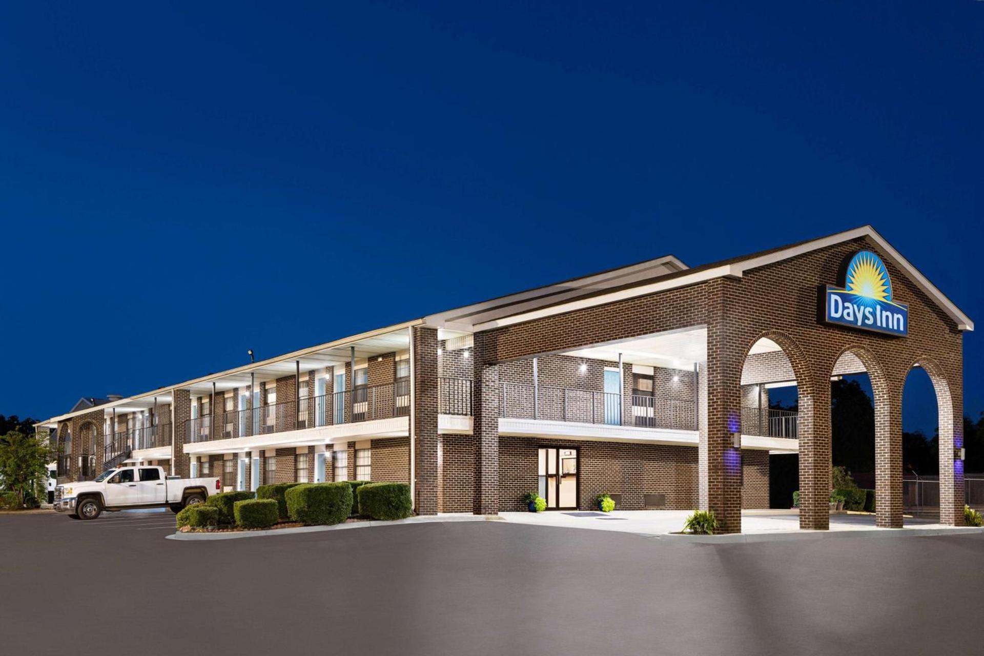 Days Inn by Wyndham Demopolis photo 3