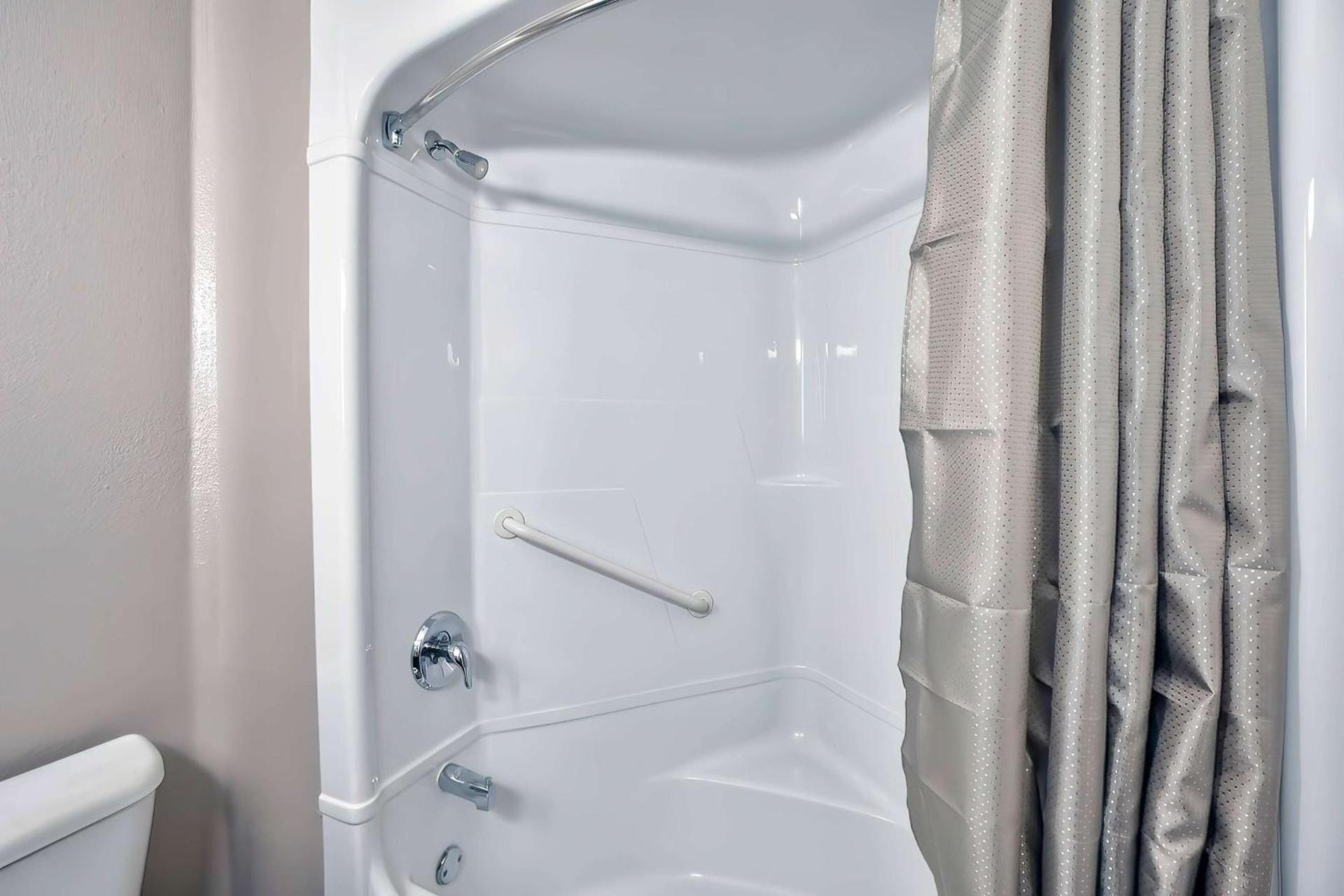 Motel 6-Benbrook, TX - Fort Worth photo 19