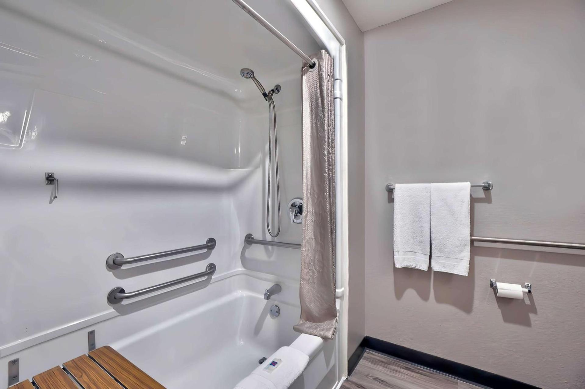 Motel 6-Benbrook, TX - Fort Worth photo 20