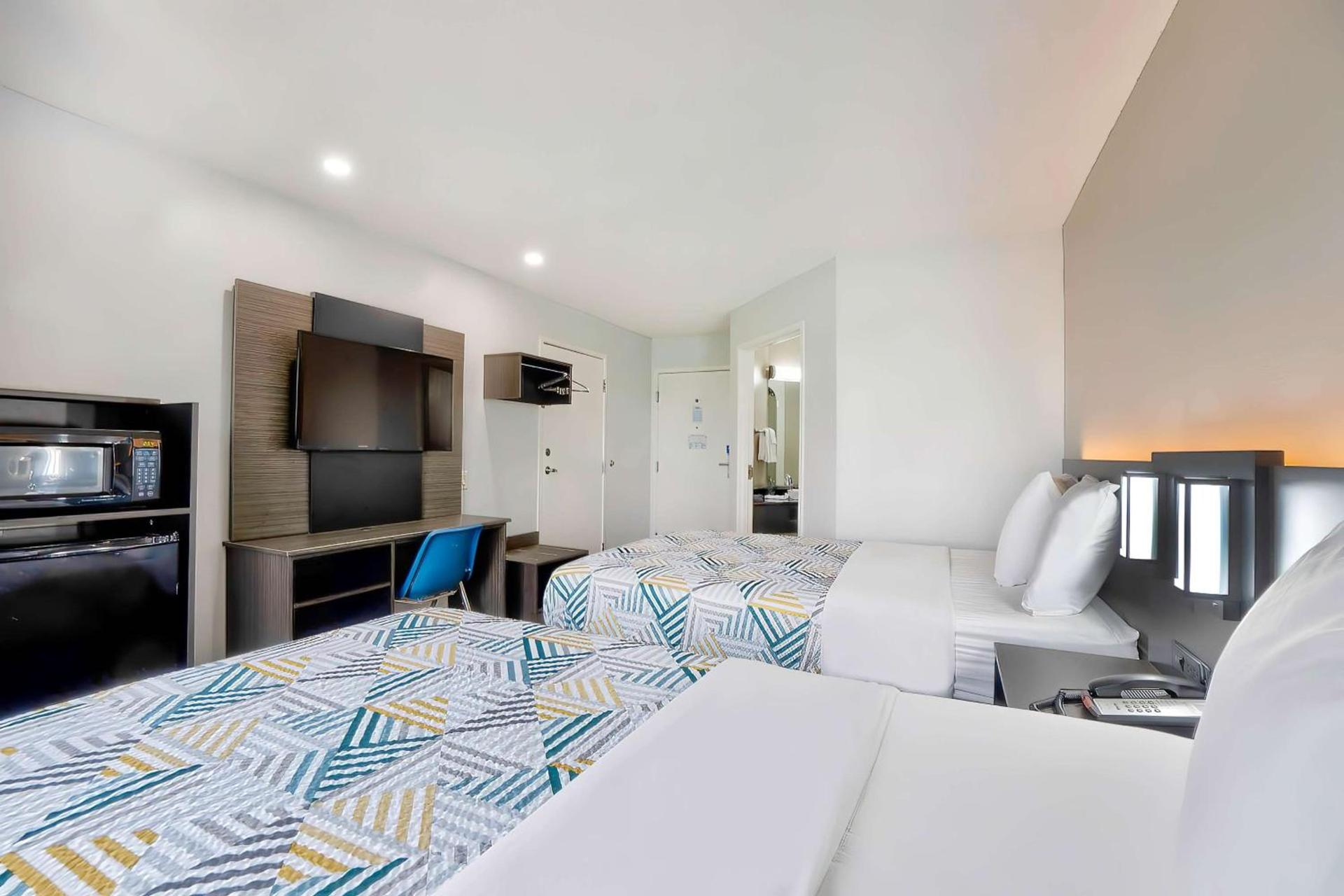Motel 6-Benbrook, TX - Fort Worth photo 9