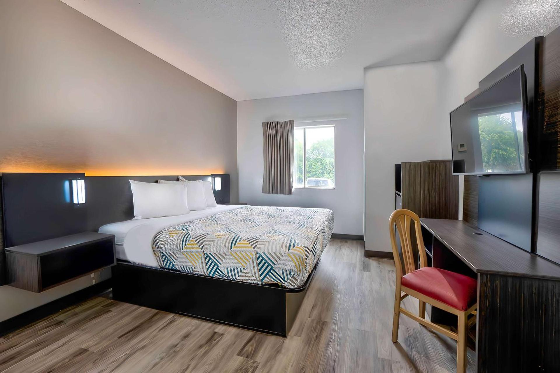 Motel 6-Benbrook, TX - Fort Worth photo 13
