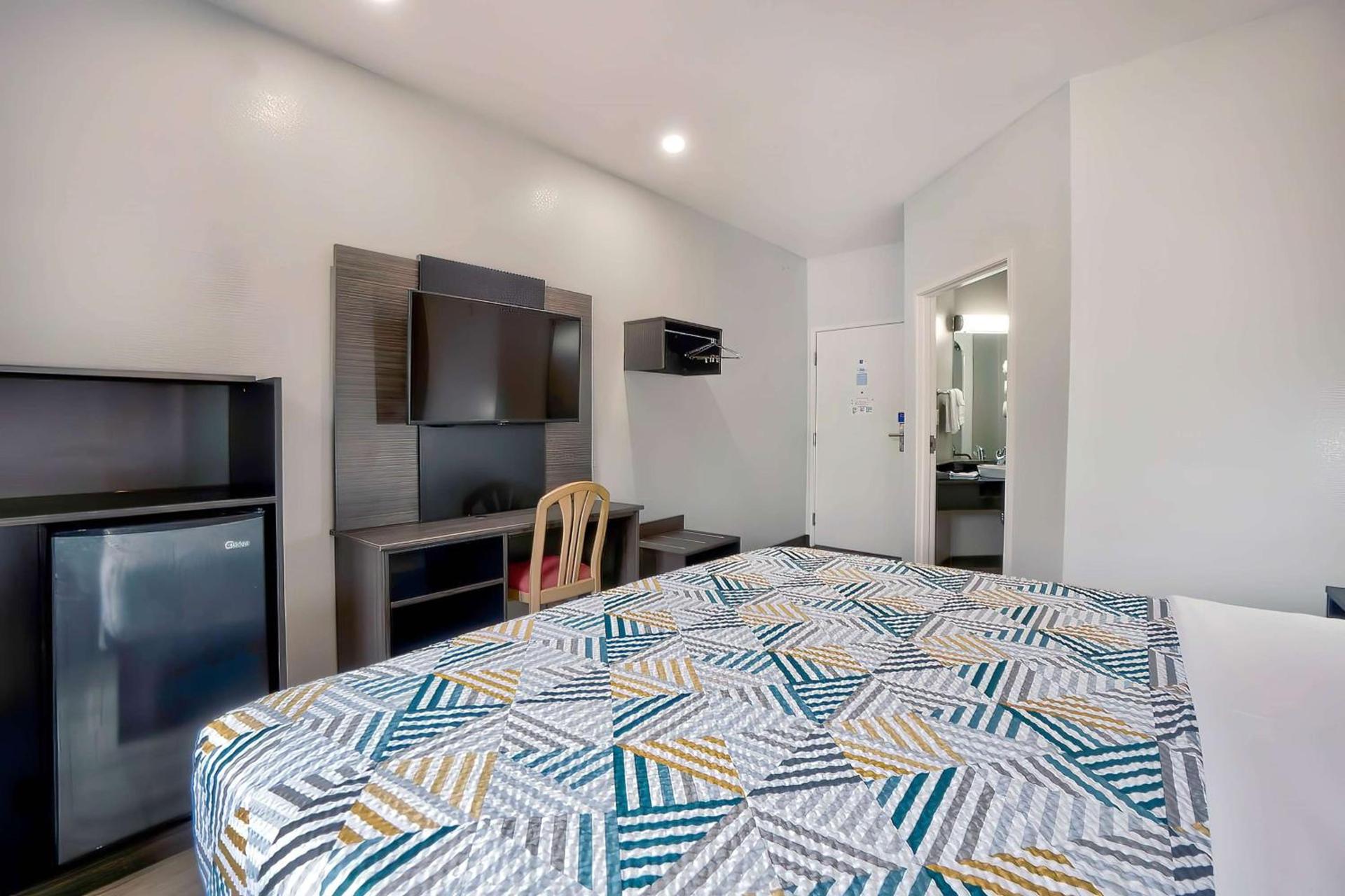 Motel 6-Benbrook, TX - Fort Worth photo 15
