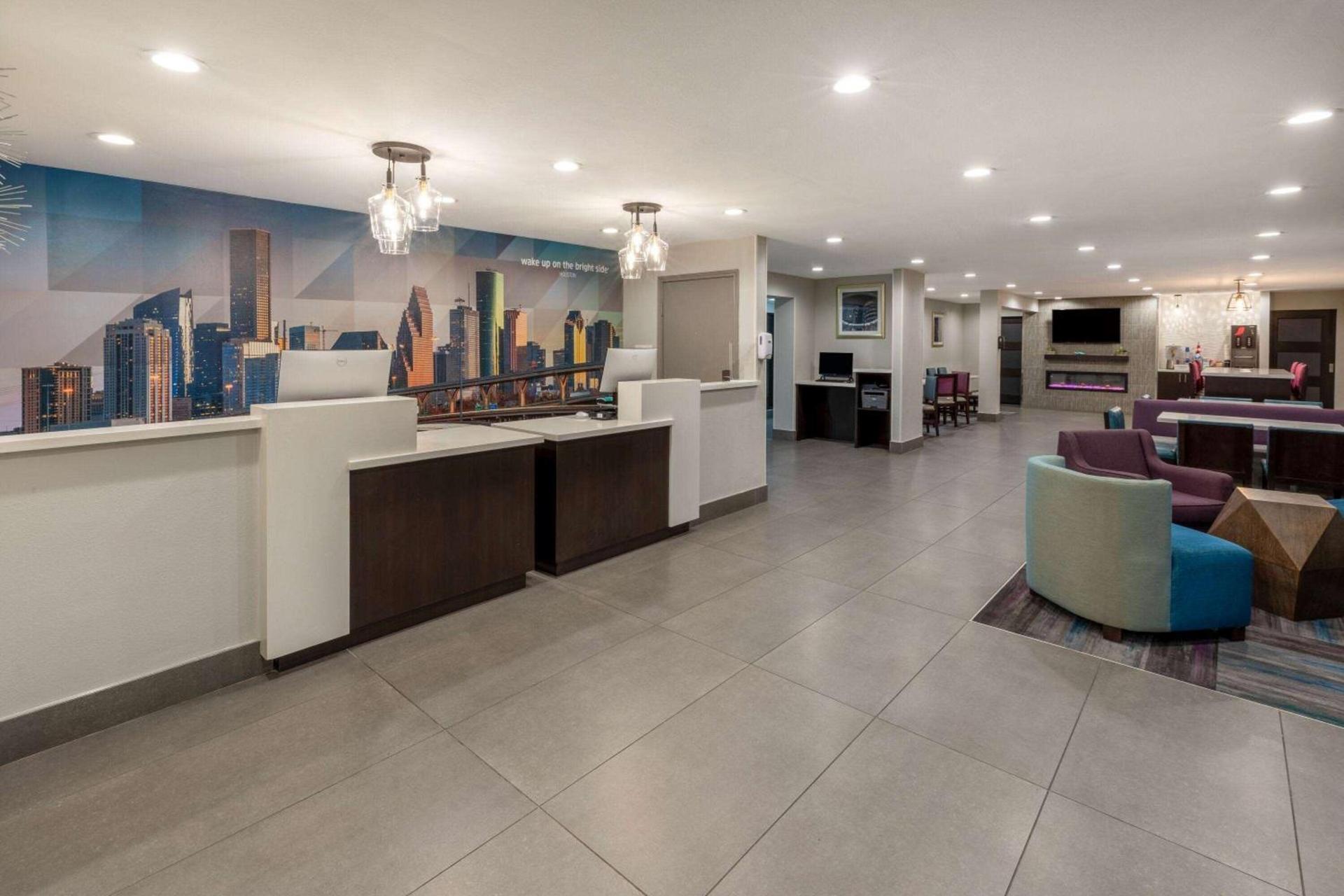 La Quinta by Wyndham Houston NW Brookhollow photo 6
