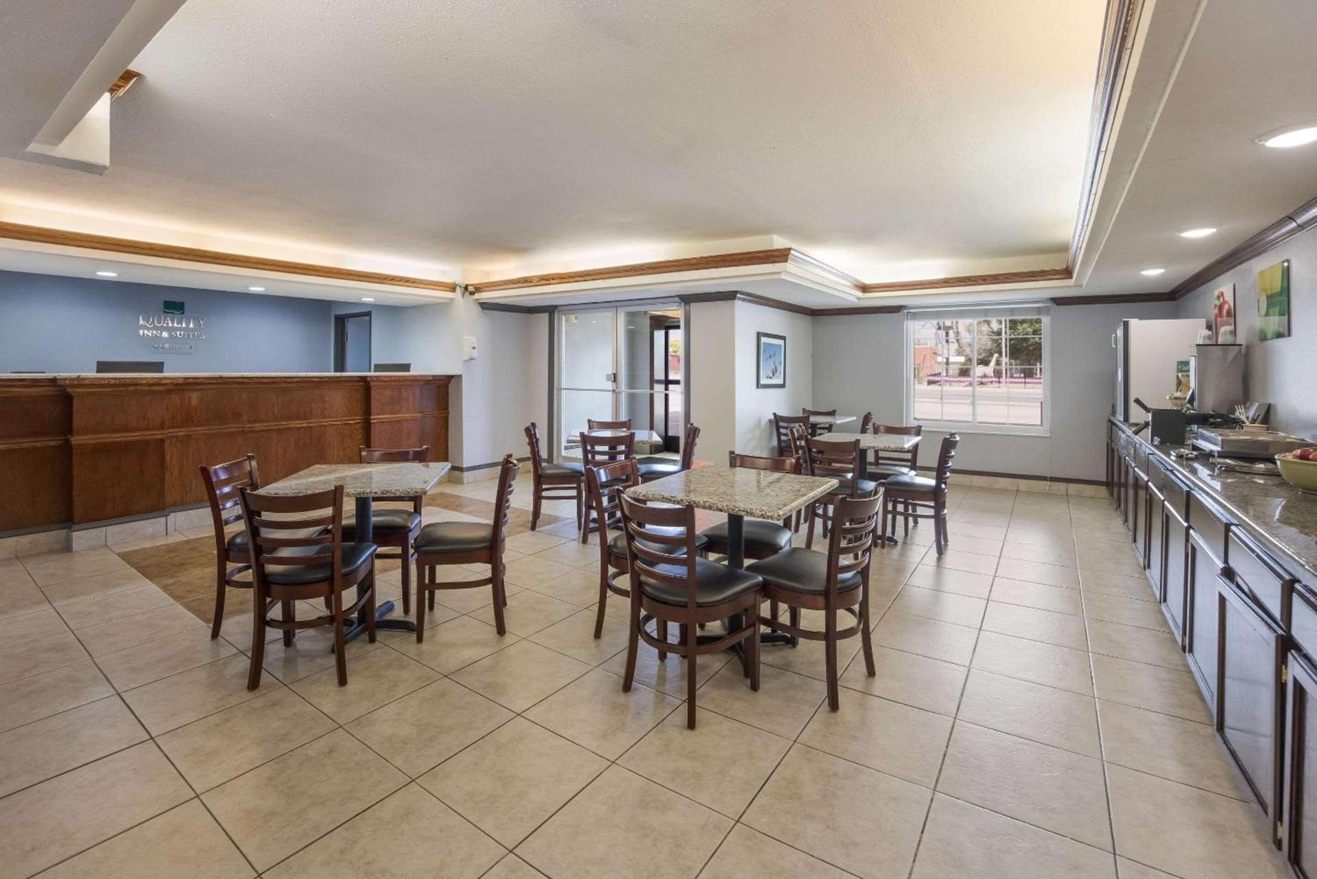 Quality Inn & Suites Clayton, NM photo 4