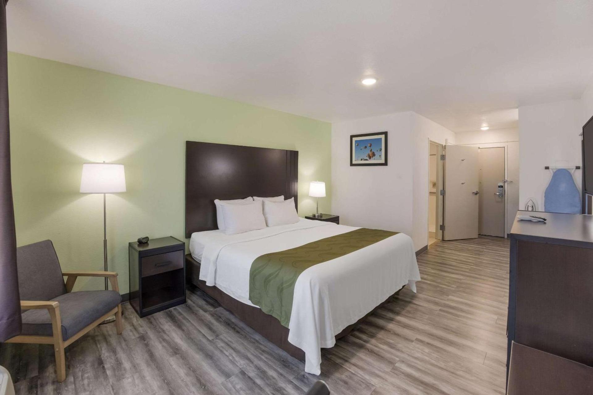 Quality Inn & Suites Clayton, NM photo 12