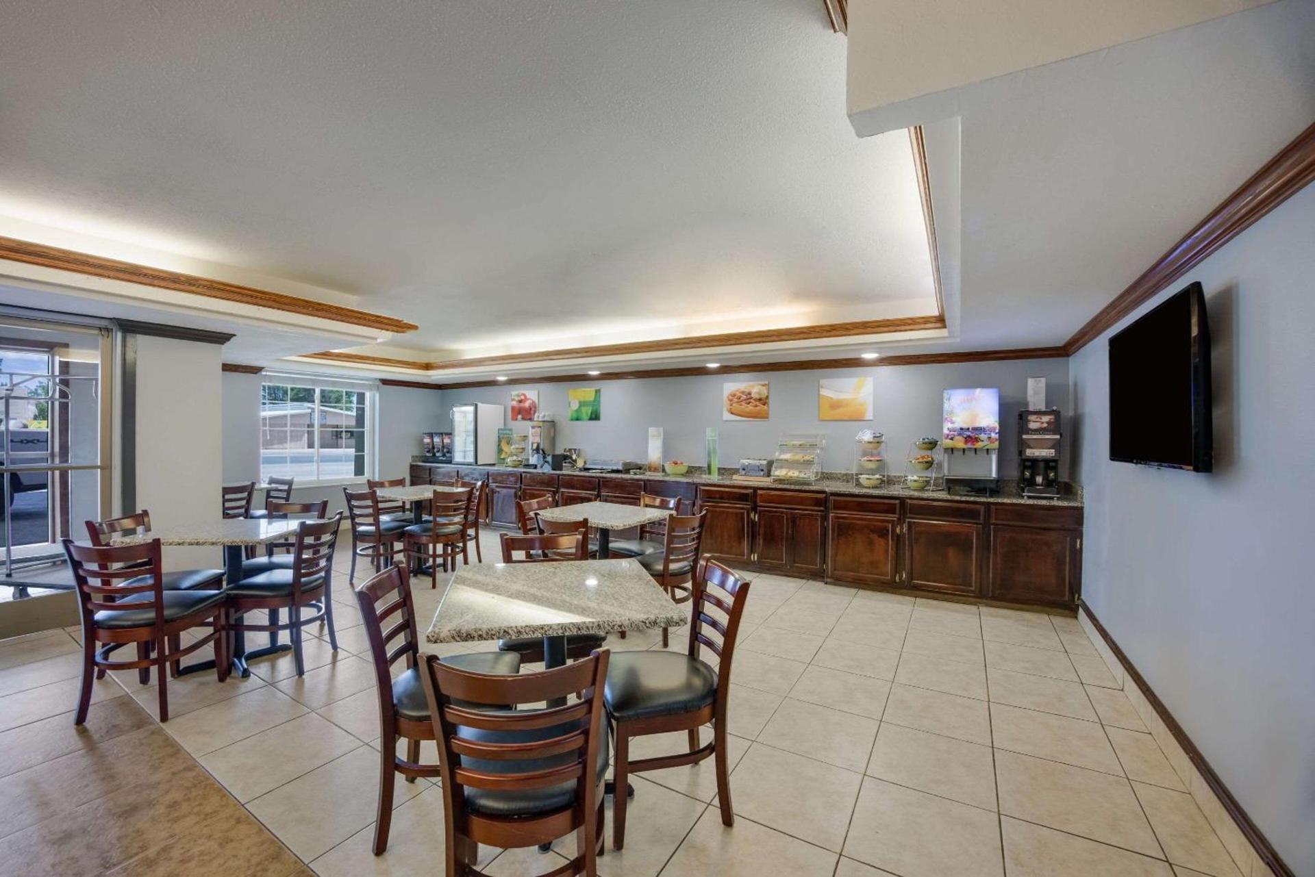 Quality Inn & Suites Clayton, NM photo 33