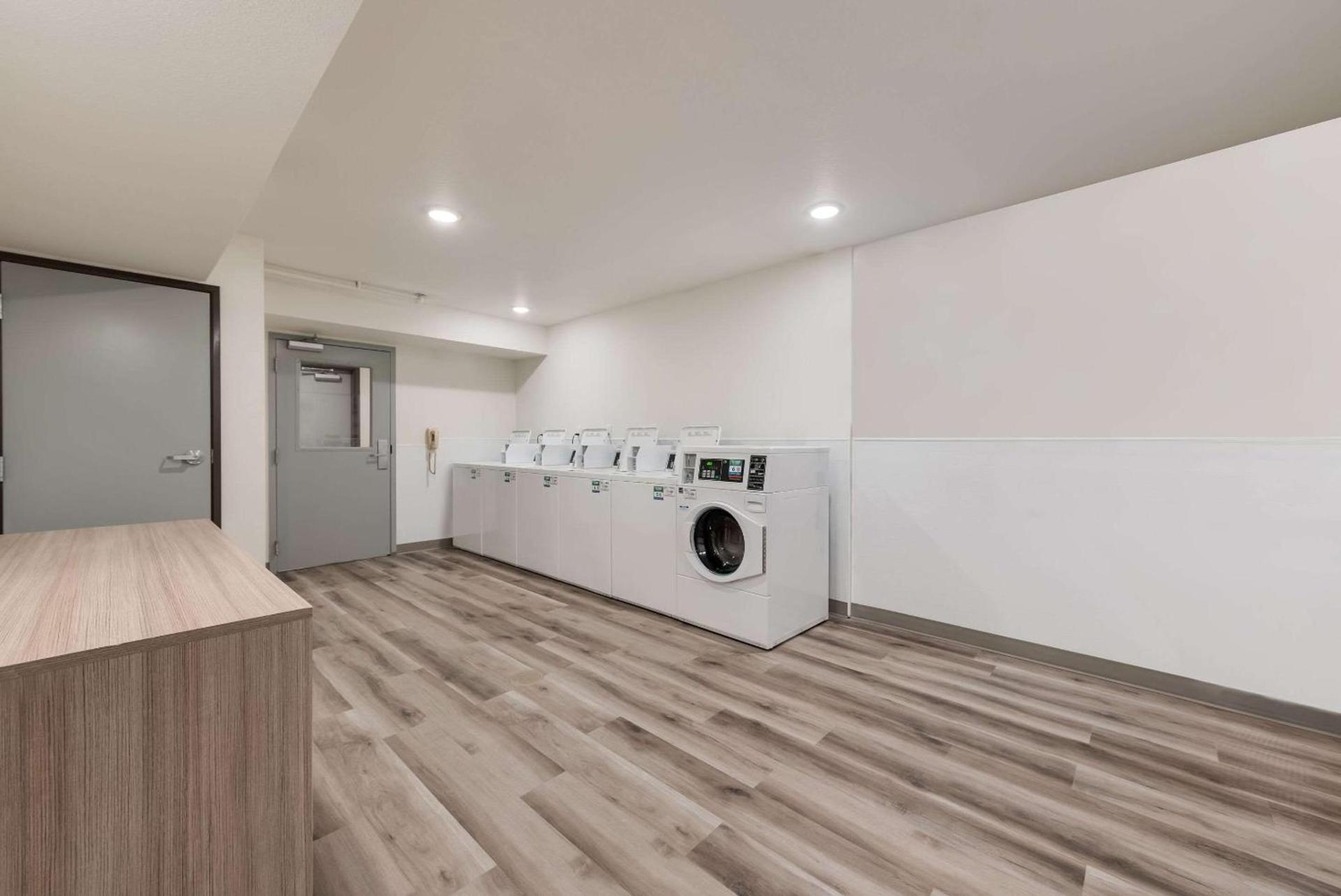 WoodSpring Suites Meridian photo 23