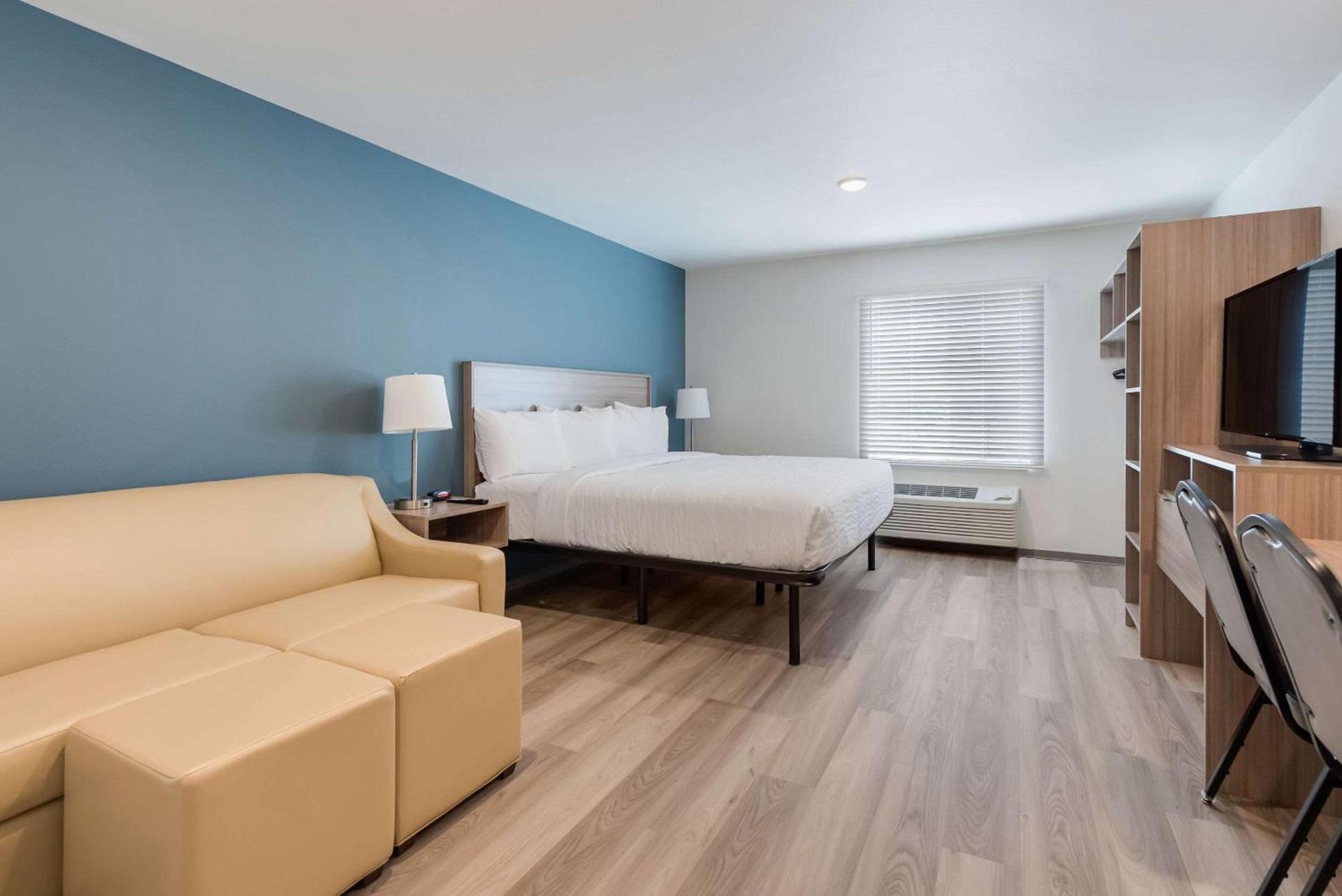 WoodSpring Suites Meridian photo 16