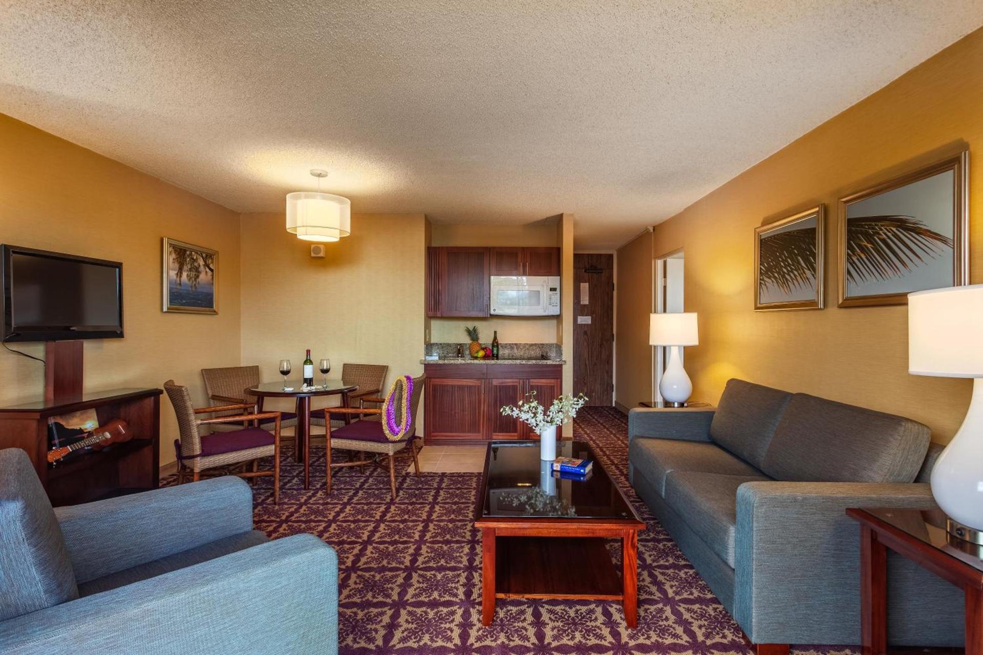 Hilo Hawaiian Hotel, Trademark Collection by Wyndham photo 14