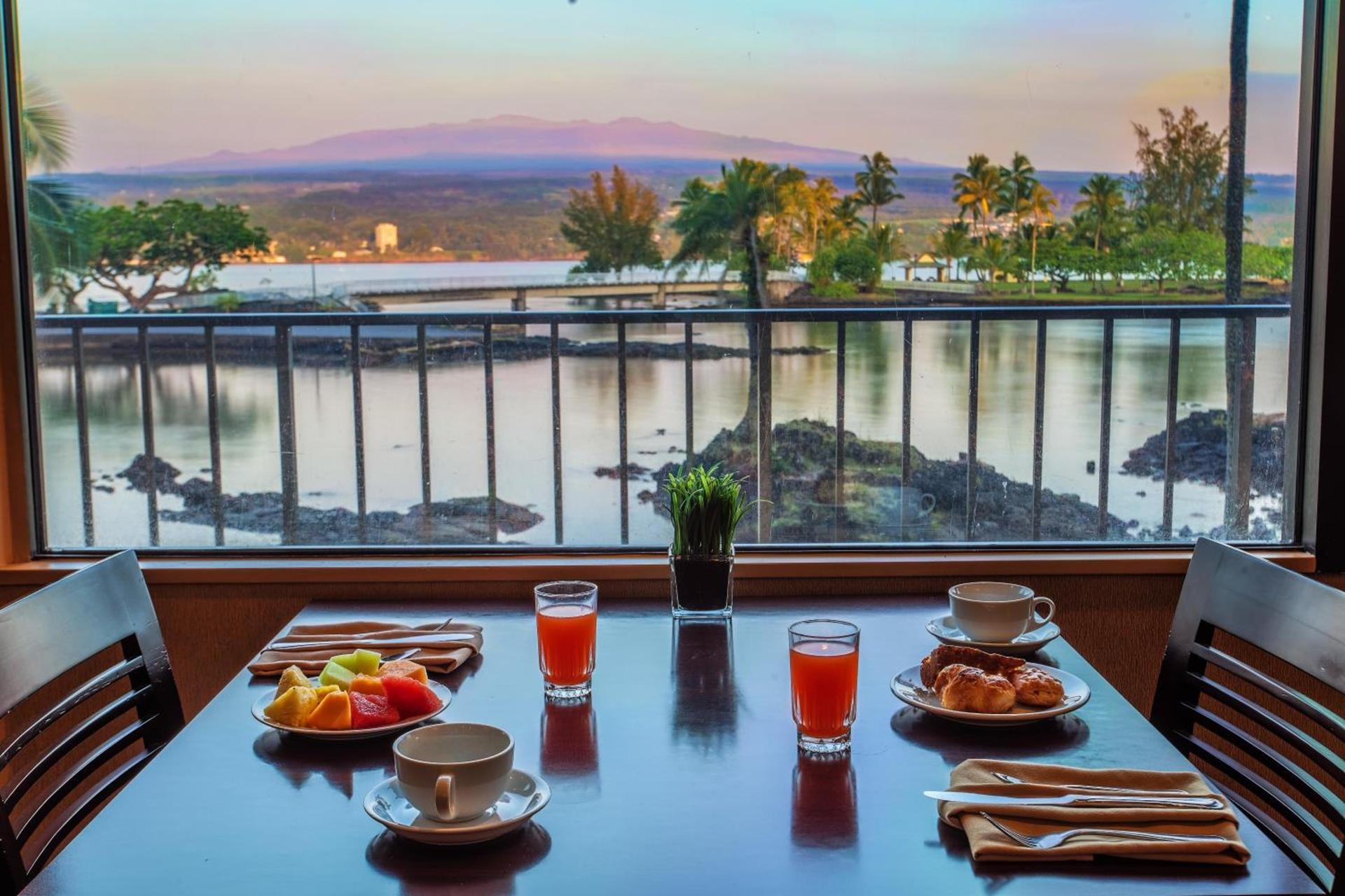 Hilo Hawaiian Hotel, Trademark Collection by Wyndham photo 48