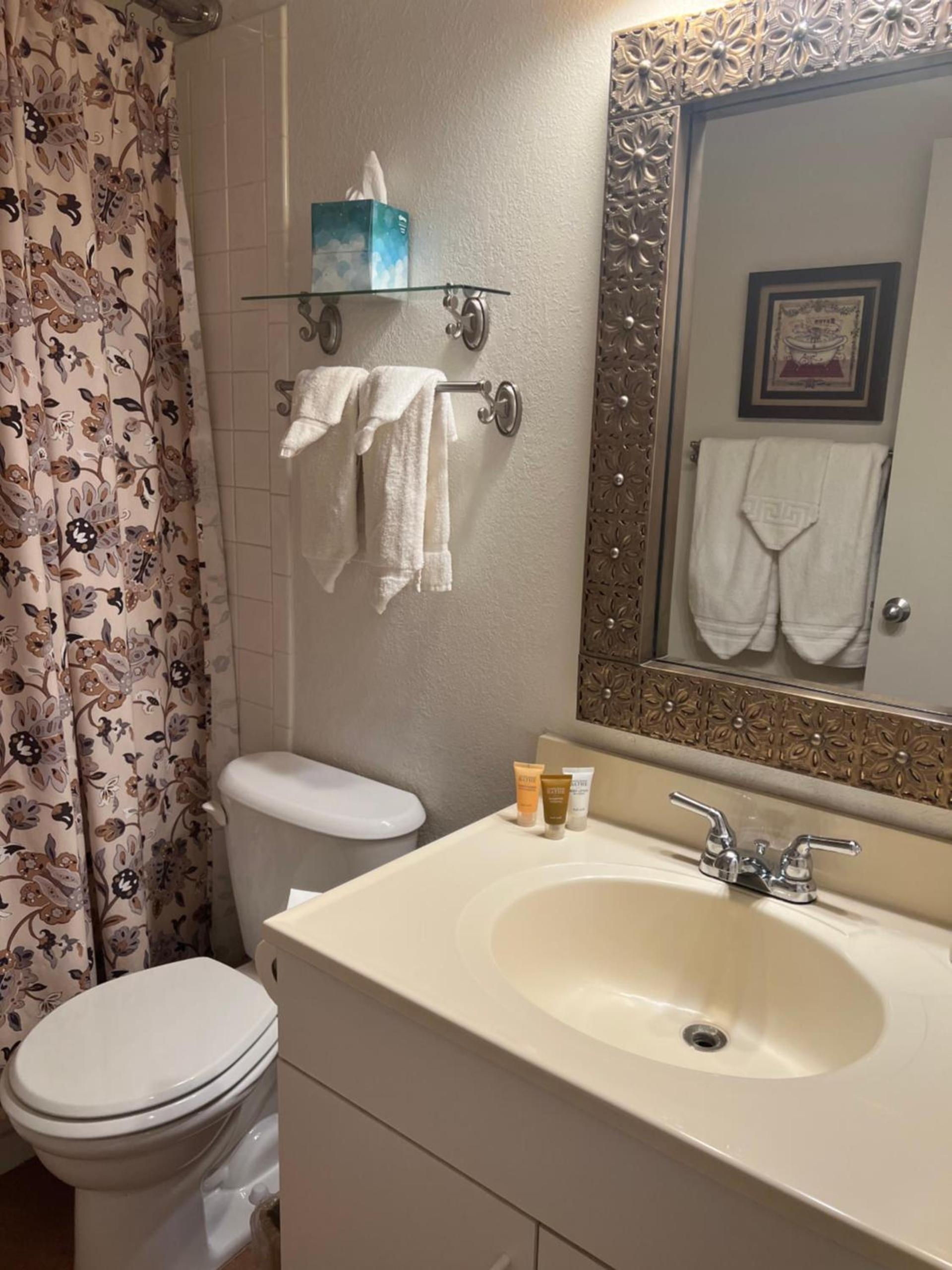 Canyon Rose Hotel photo 18