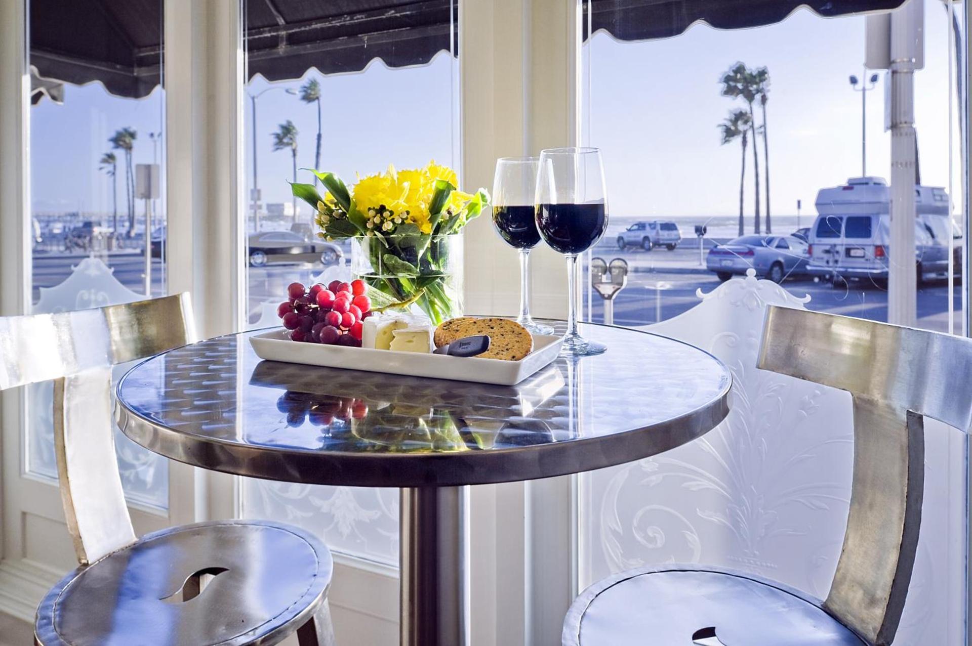 Newport Beach Hotel photo 11
