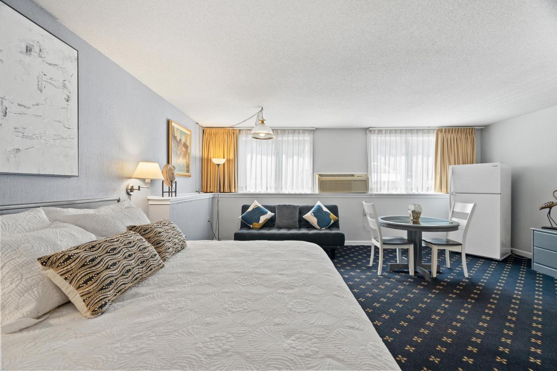 The Niantic Inn photo 7