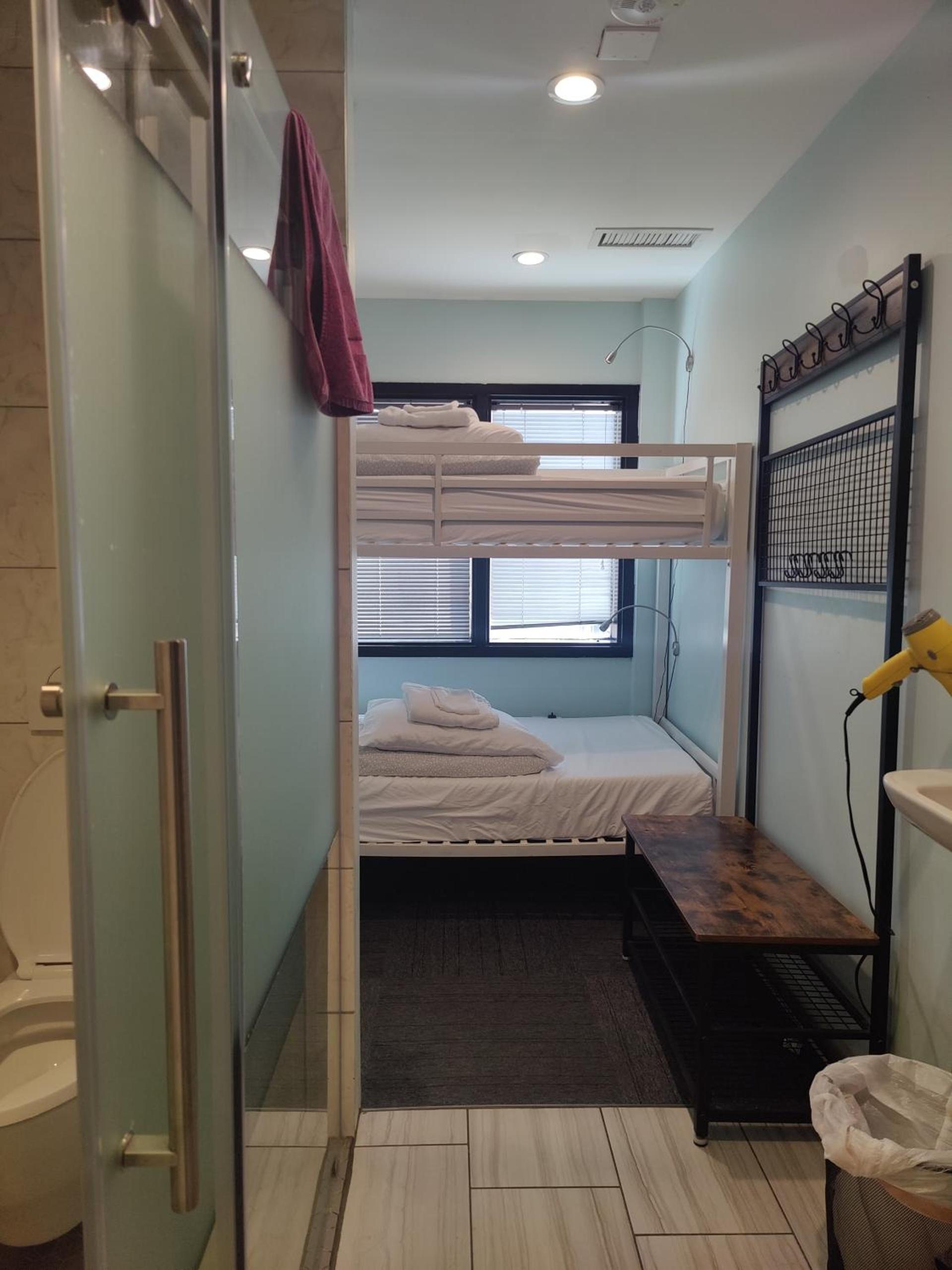 U Street Capsule Hostel photo 14