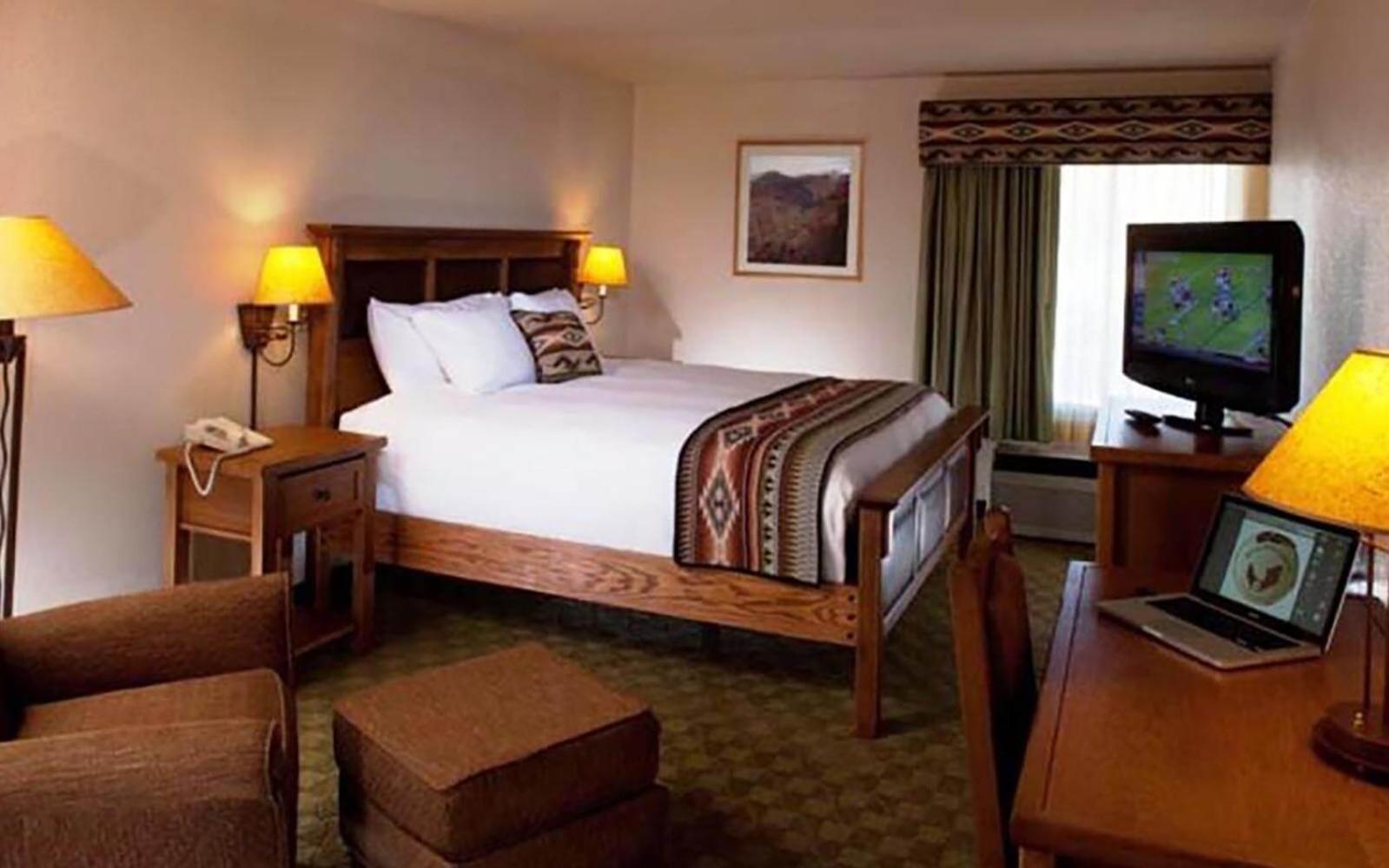 Hualapai Lodge photo 5