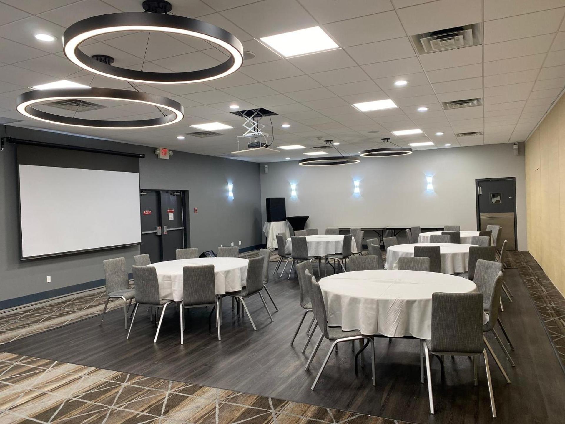 Holiday Inn Detroit Lakes - Lakefront by IHG photo 23