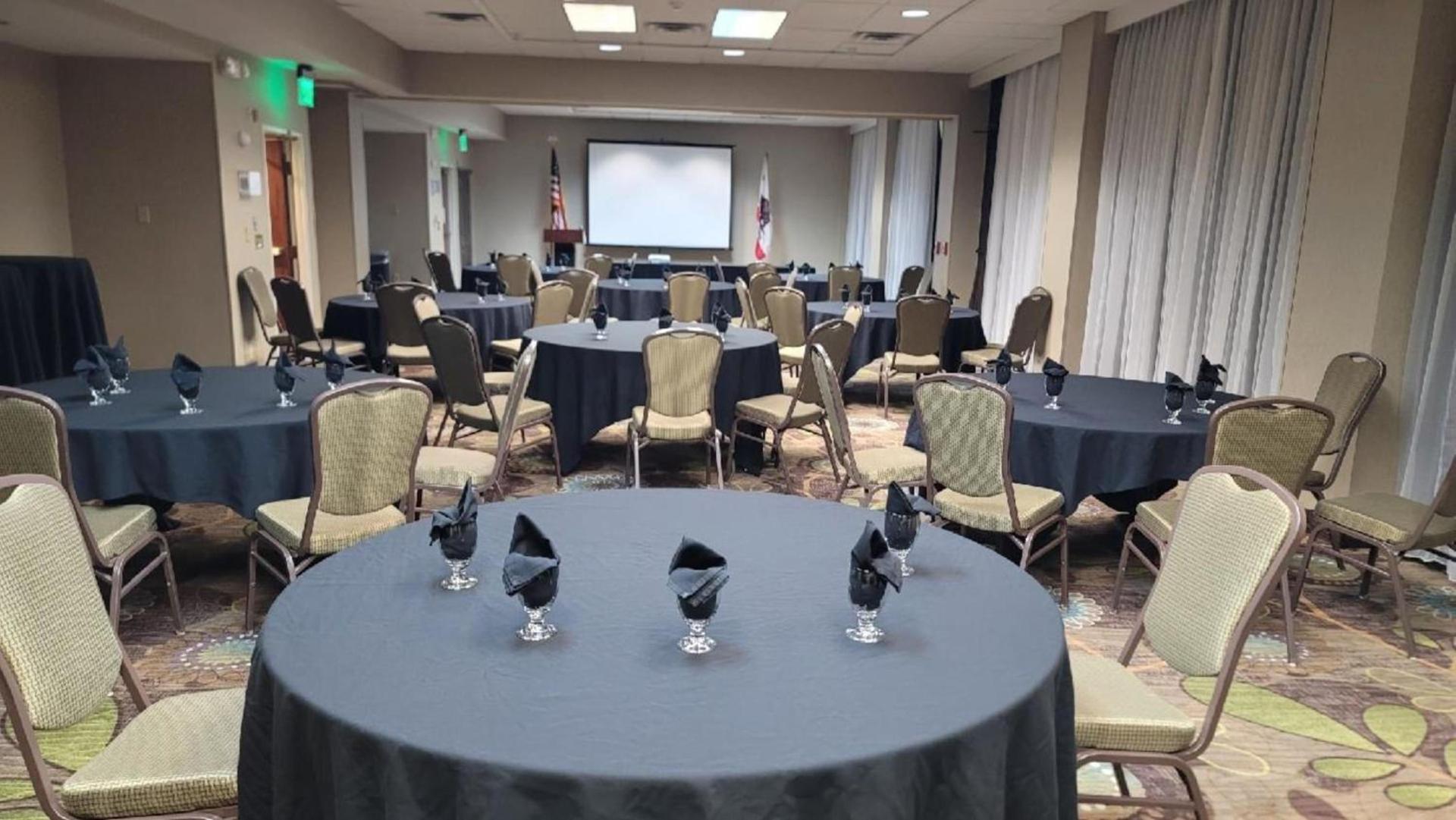 Holiday Inn Palmdale-Lancaster by IHG photo 38
