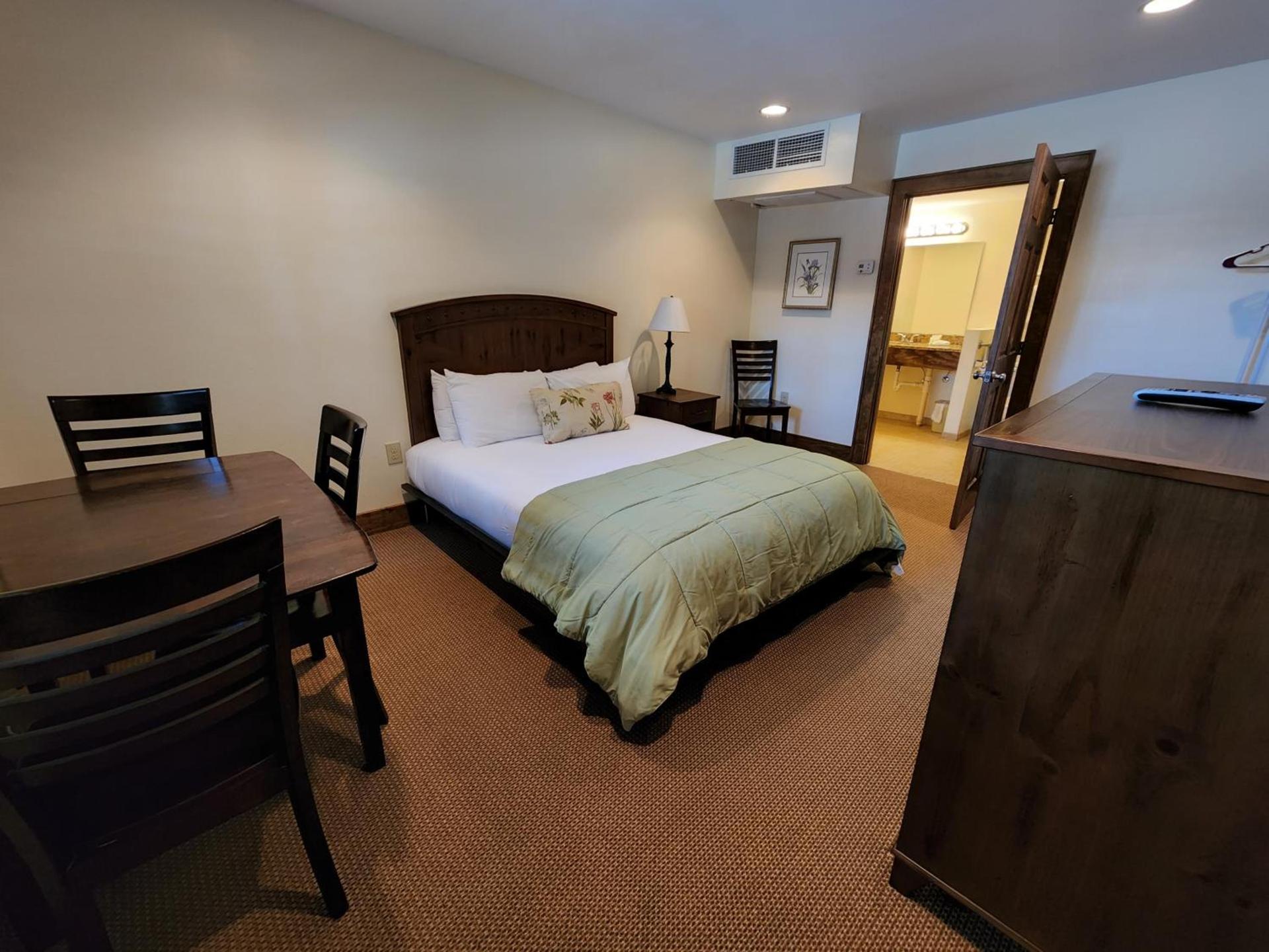 The Inn at Shady Lawn photo 19