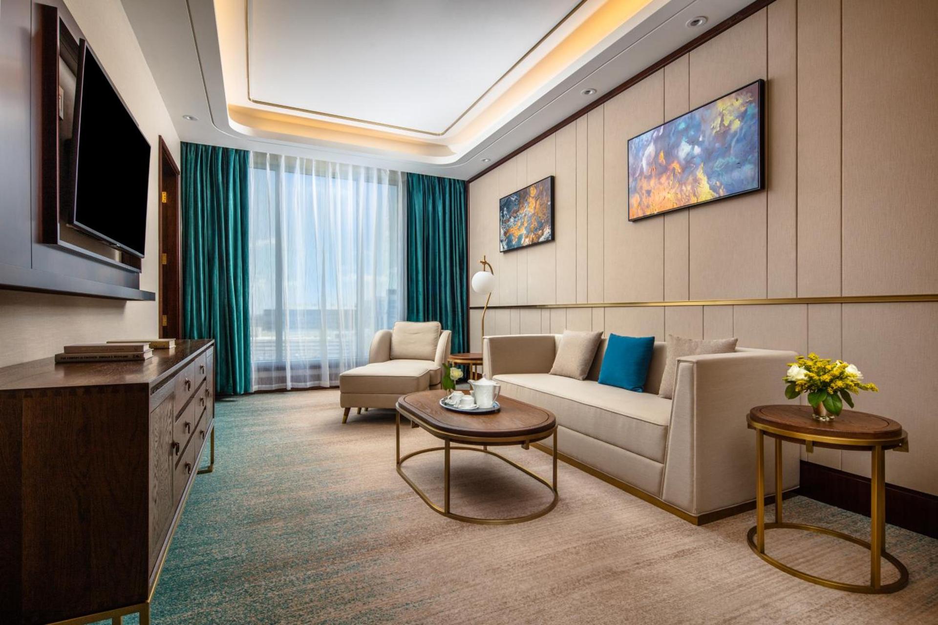 Blossom Hotel Houston, Curio Collection by Hilton photo 12