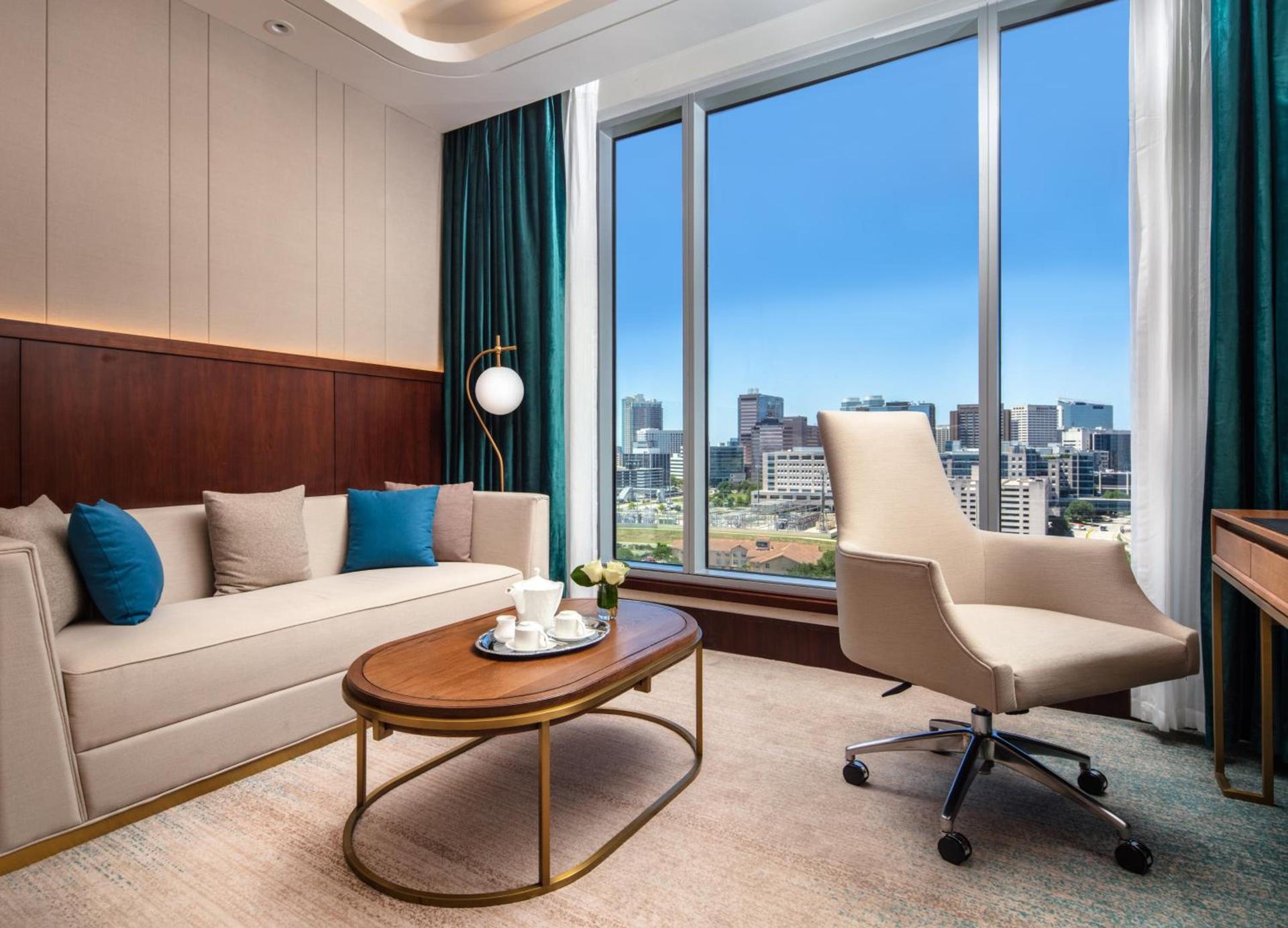 Blossom Hotel Houston, Curio Collection by Hilton photo 4