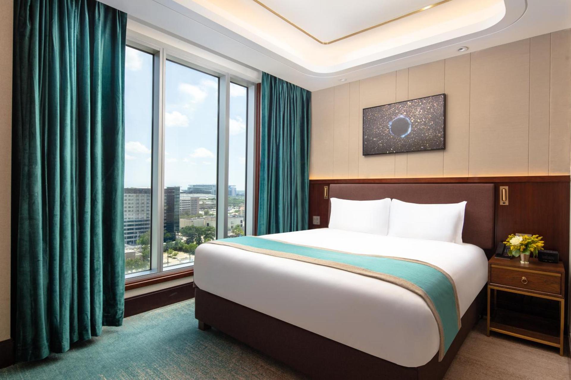 Blossom Hotel Houston, Curio Collection by Hilton photo 14