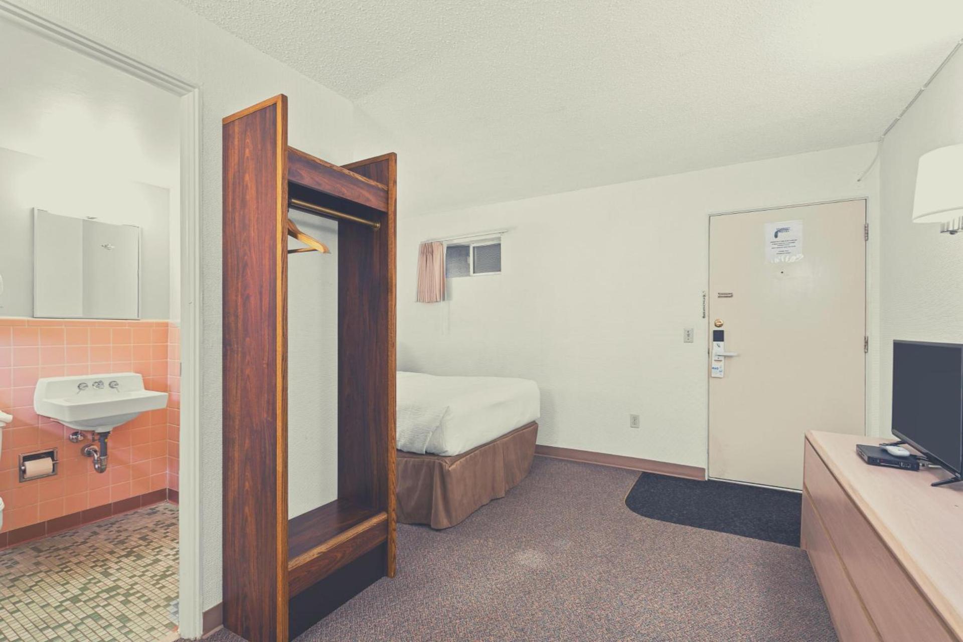 Stardust Motel Wallace photo 39