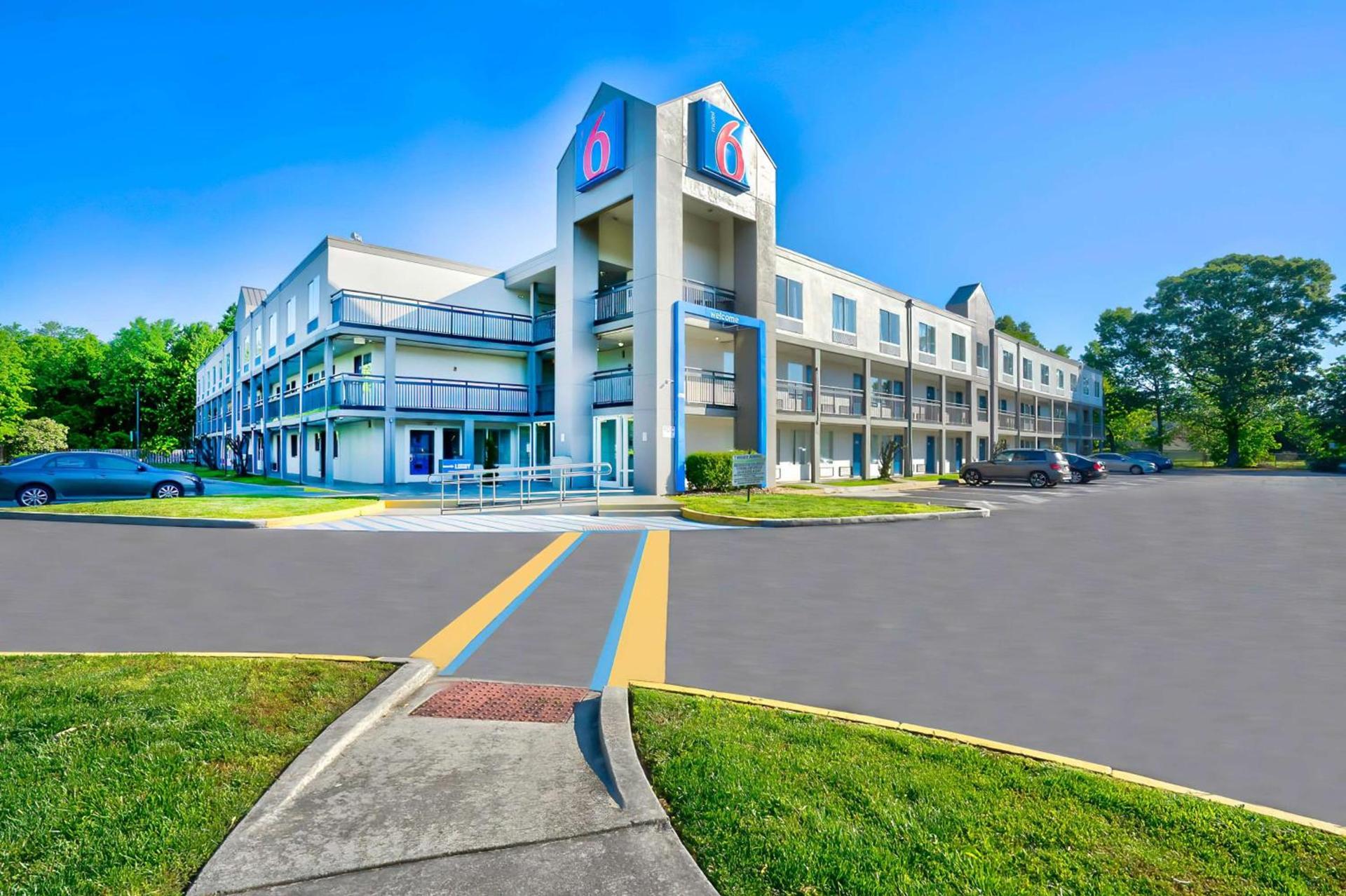 Motel 6 Virginia Beach photo 1