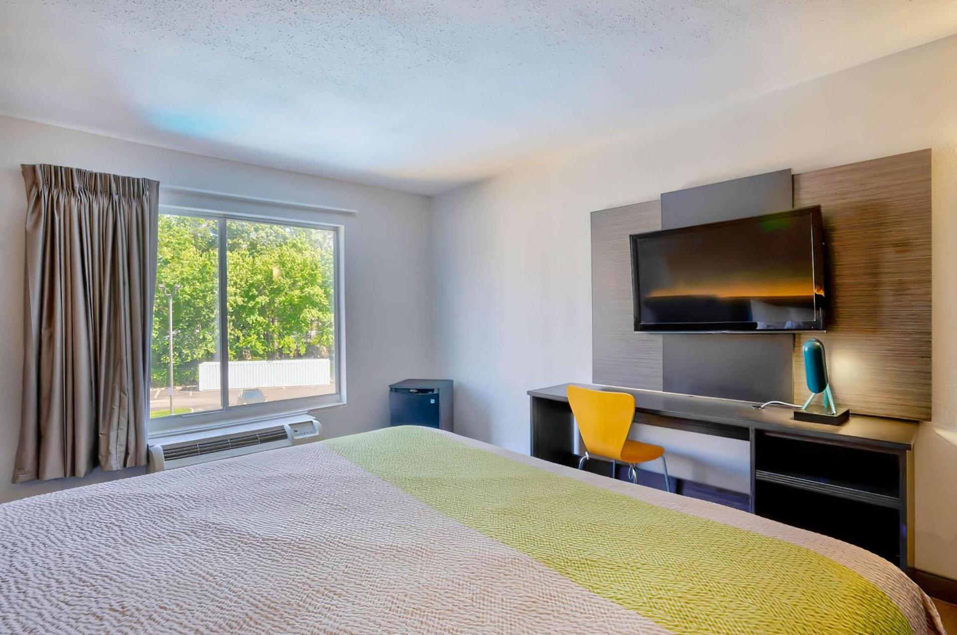 Motel 6 Virginia Beach photo 10