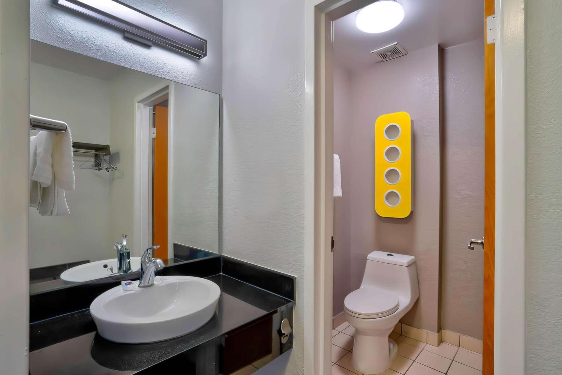 Motel 6 Virginia Beach photo 20