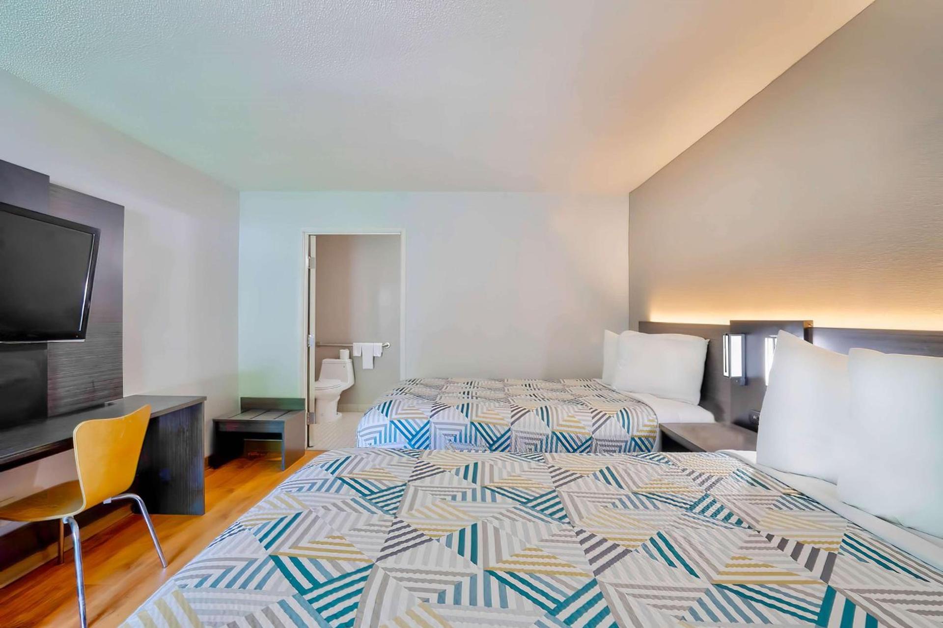 Motel 6 Virginia Beach photo 14