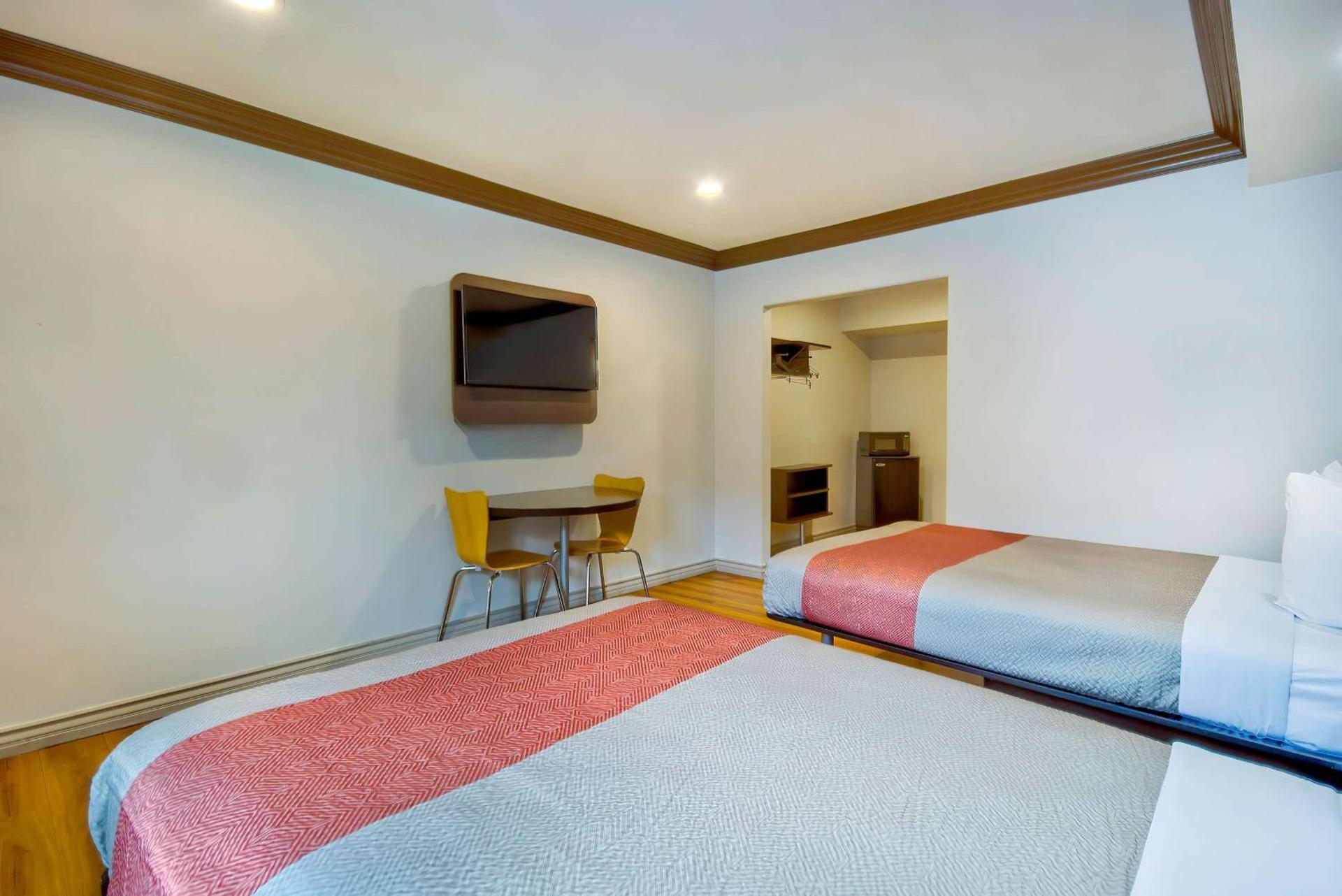 Motel 6 Gardena photo 16