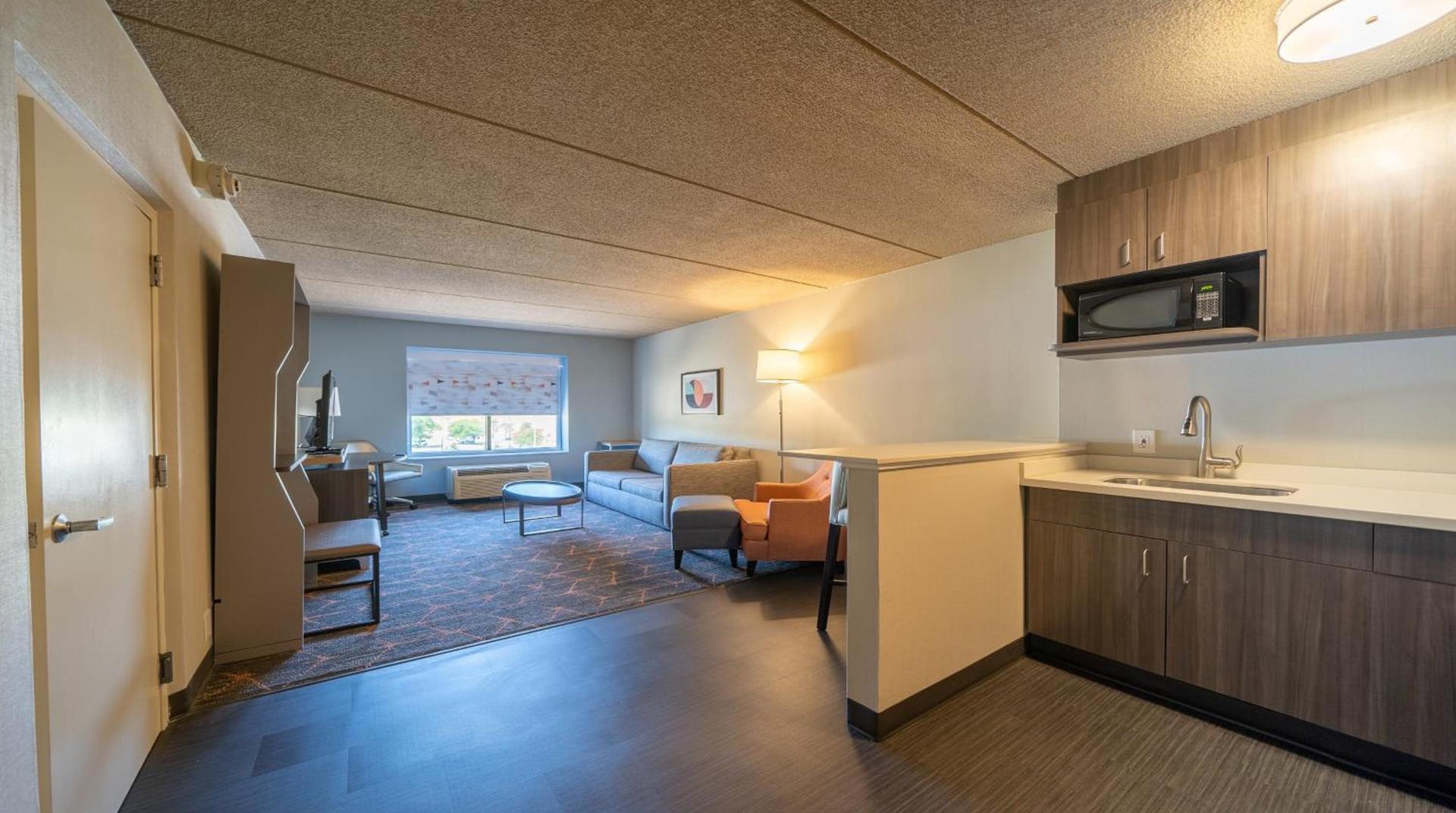 Holiday Inn Cleveland - South Independence by IHG photo 32